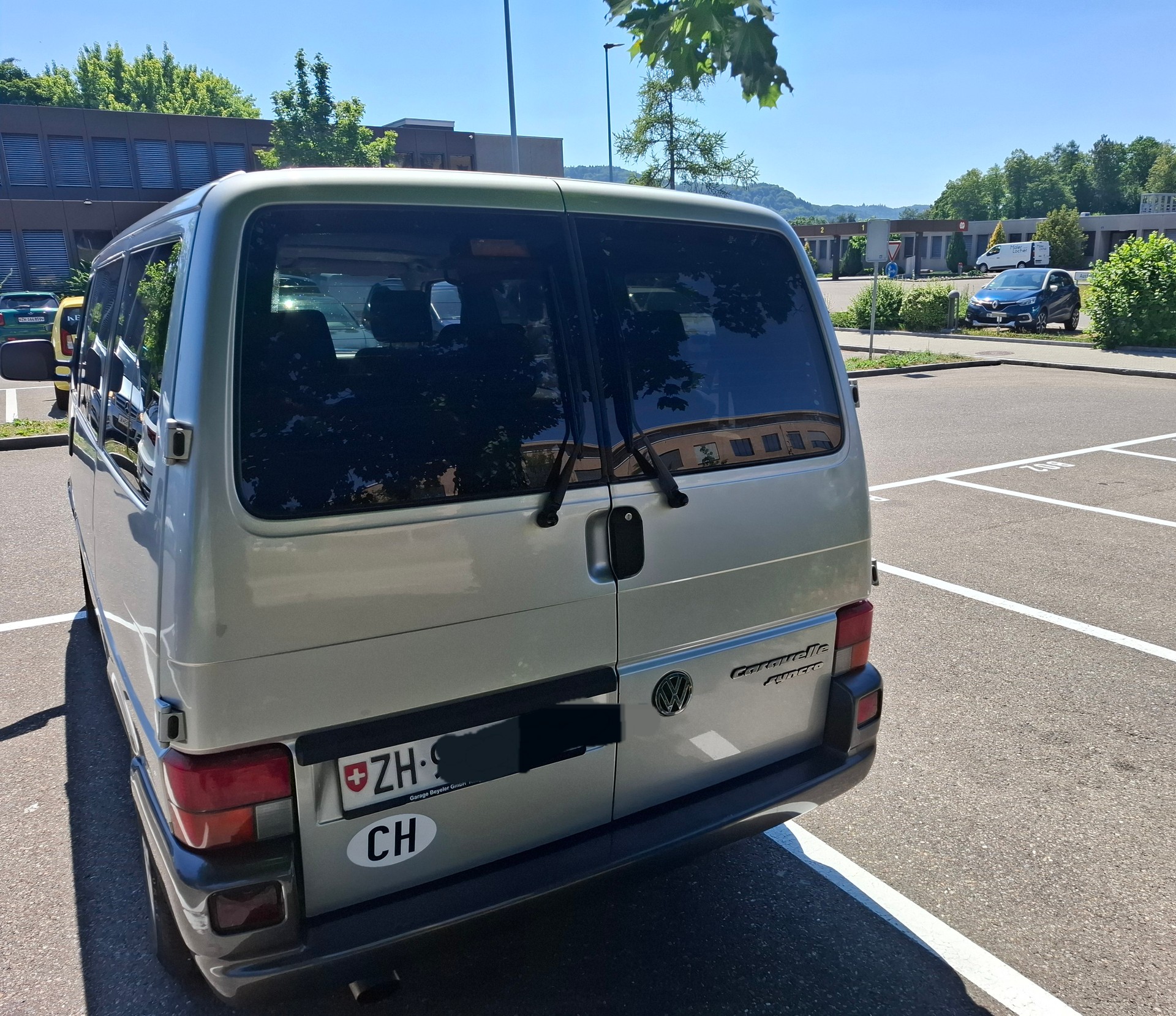 VW Caravelle Syncro-image-1