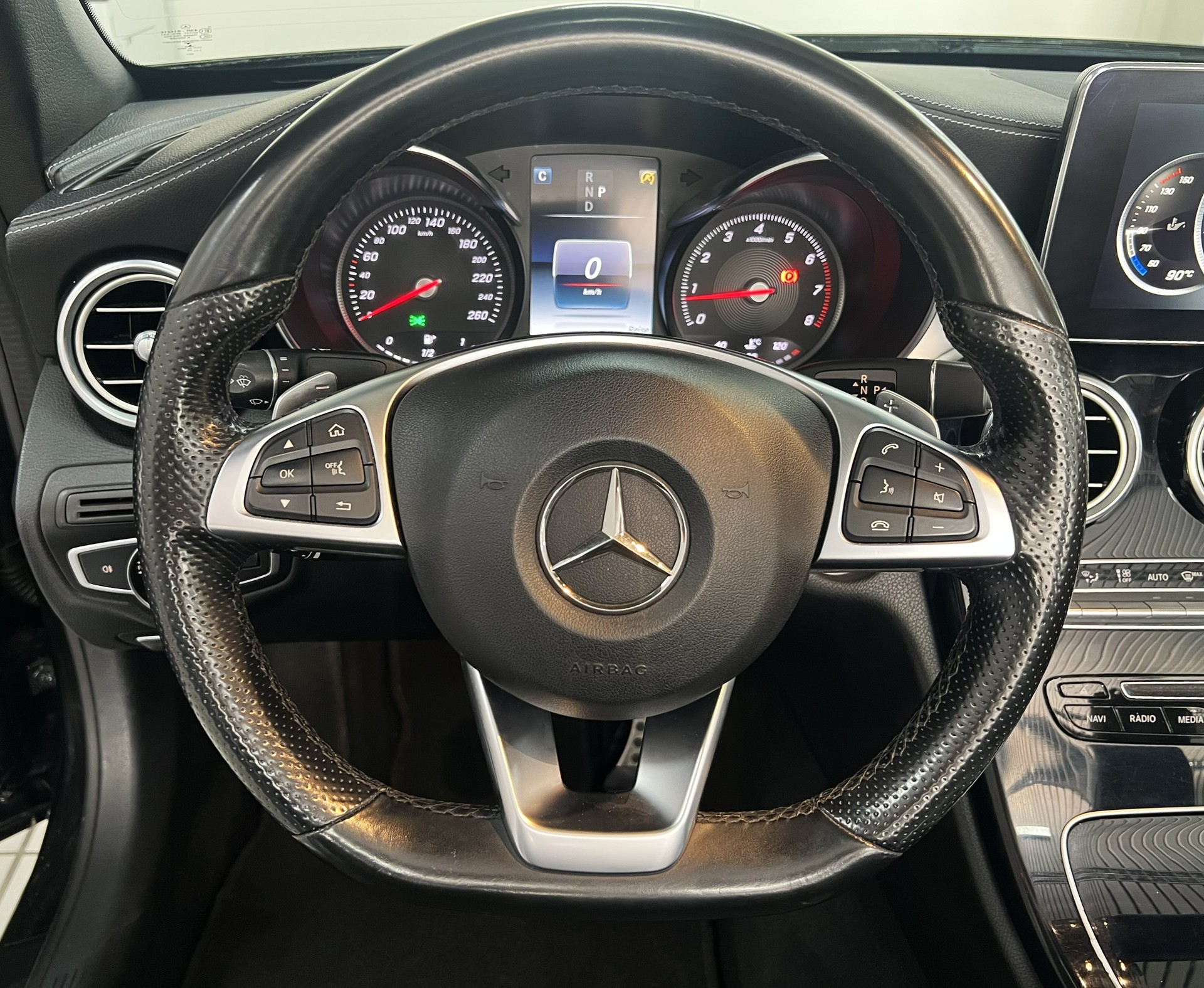 MERCEDES-BENZ C 200 AMG Line 4Matic 9G-Tronic-image-7