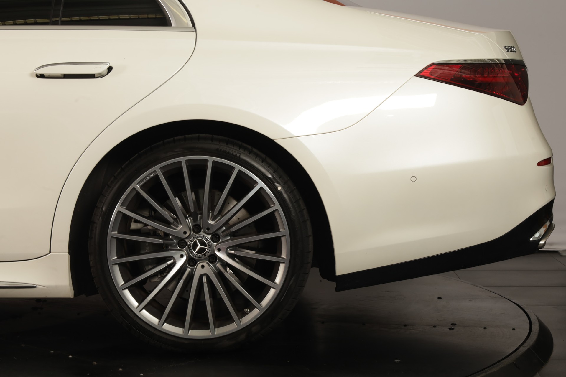 MERCEDES-BENZ S 500 L 4Matic AMG Line 9G-Tronic-image-8