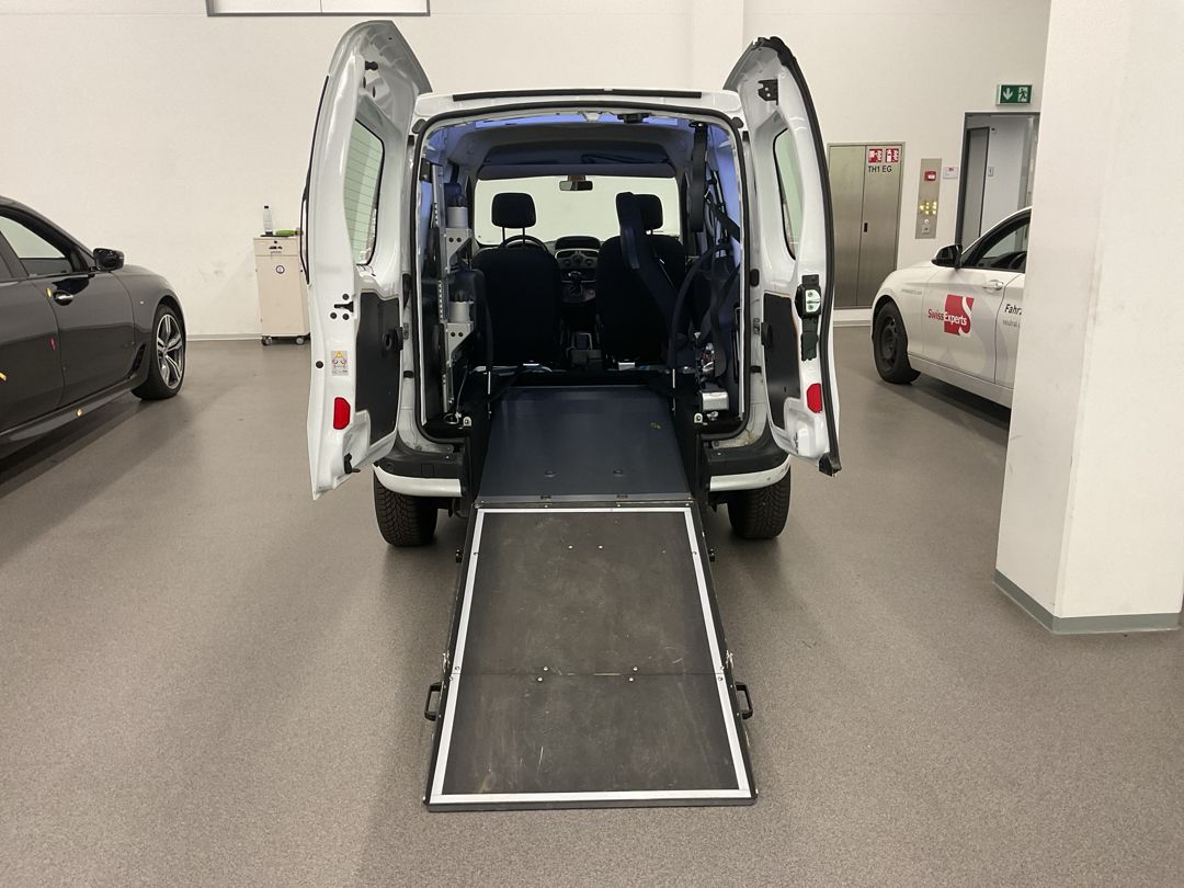 RENAULT Kangoo Maxi Z.E. 33 R60 1x Rollstuhlplatz