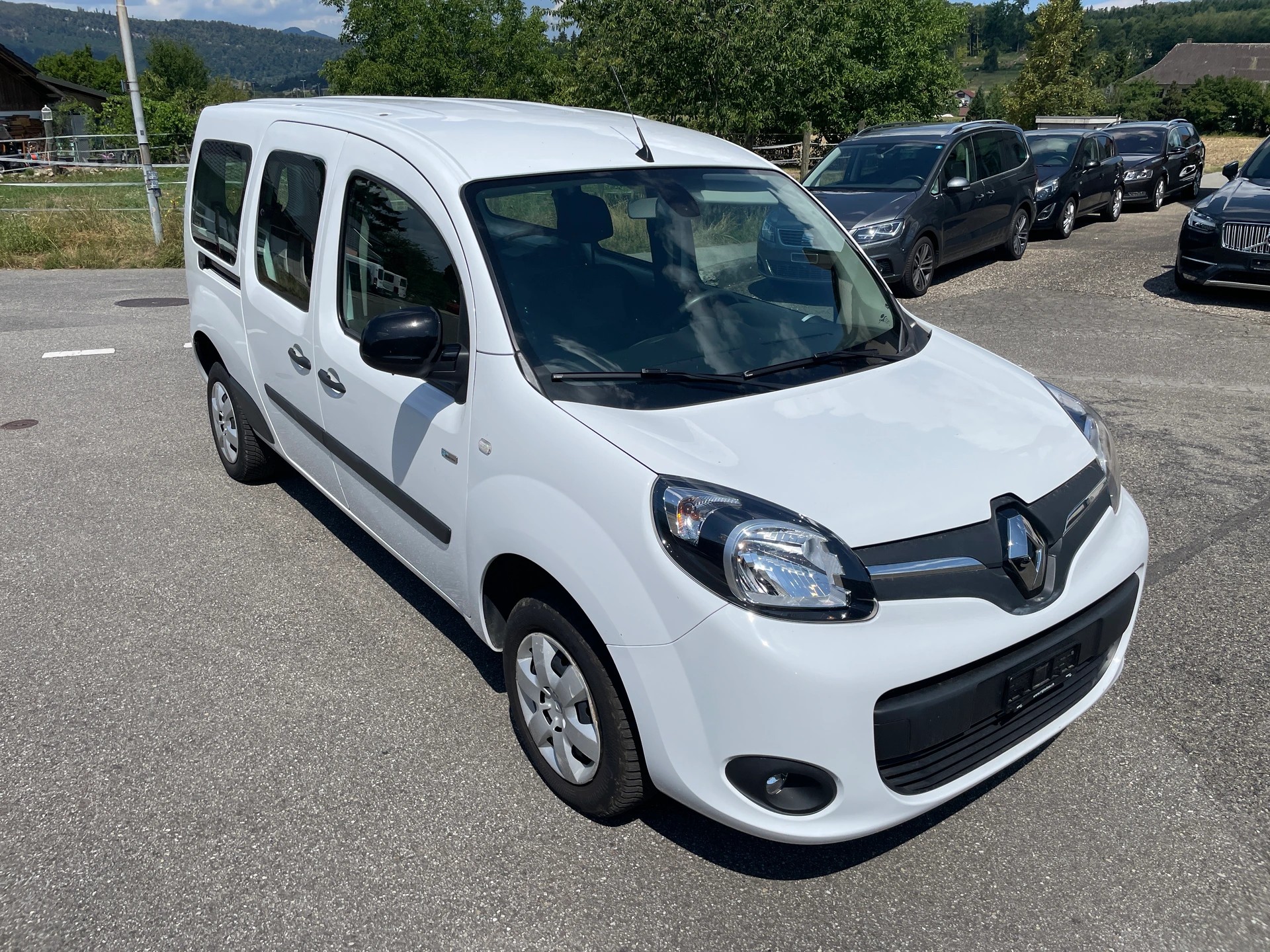 RENAULT Kangoo Maxi Z.E. 33 R60 1x Rollstuhlplatz-image-8