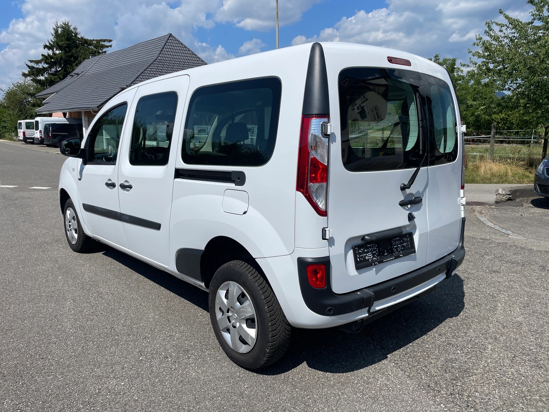 RENAULT Kangoo Maxi Z.E. 33 R60 1x Rollstuhlplatz-image-4