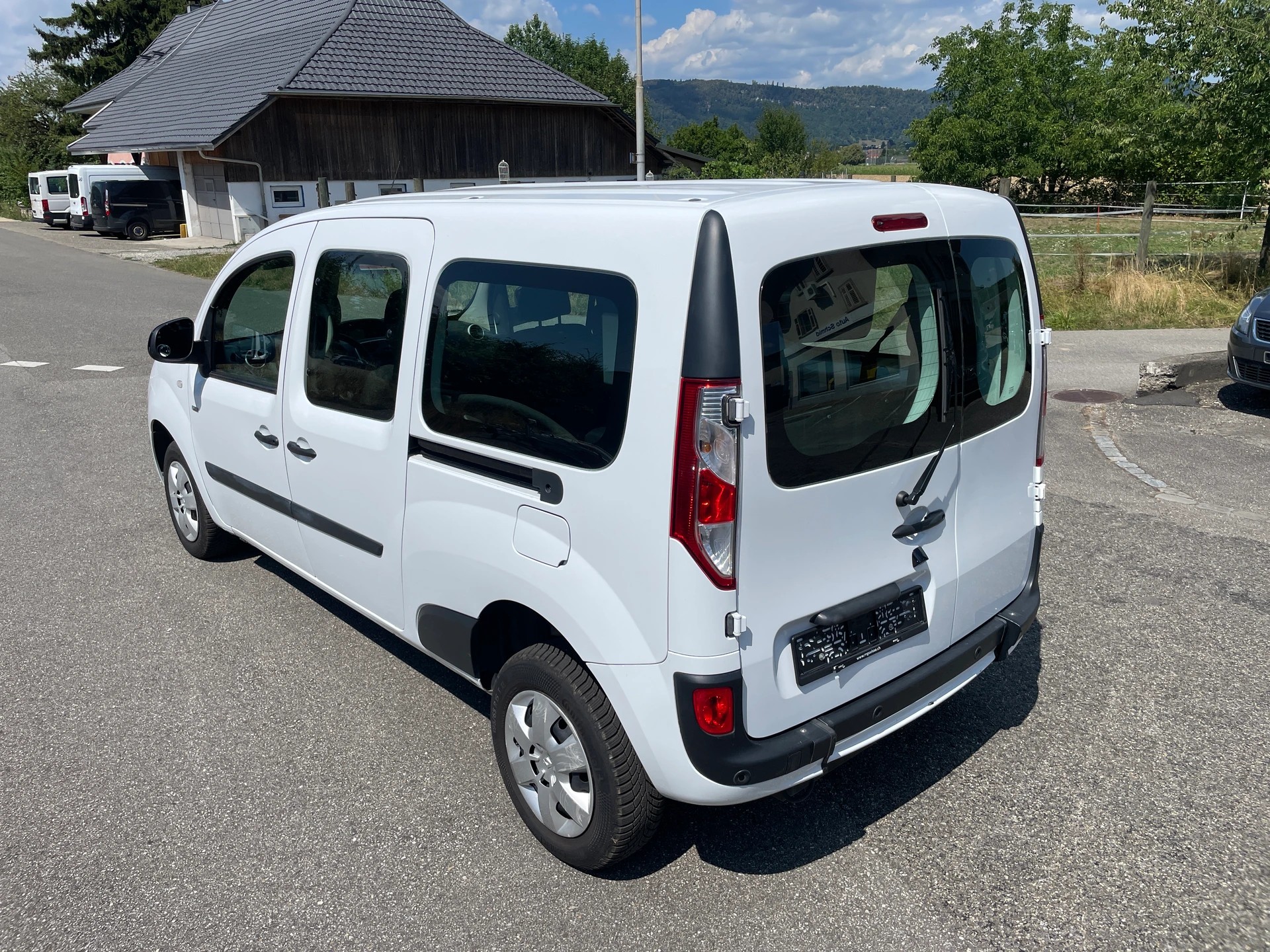 RENAULT Kangoo Maxi Z.E. 33 R60 1x Rollstuhlplatz-showroom-element-3