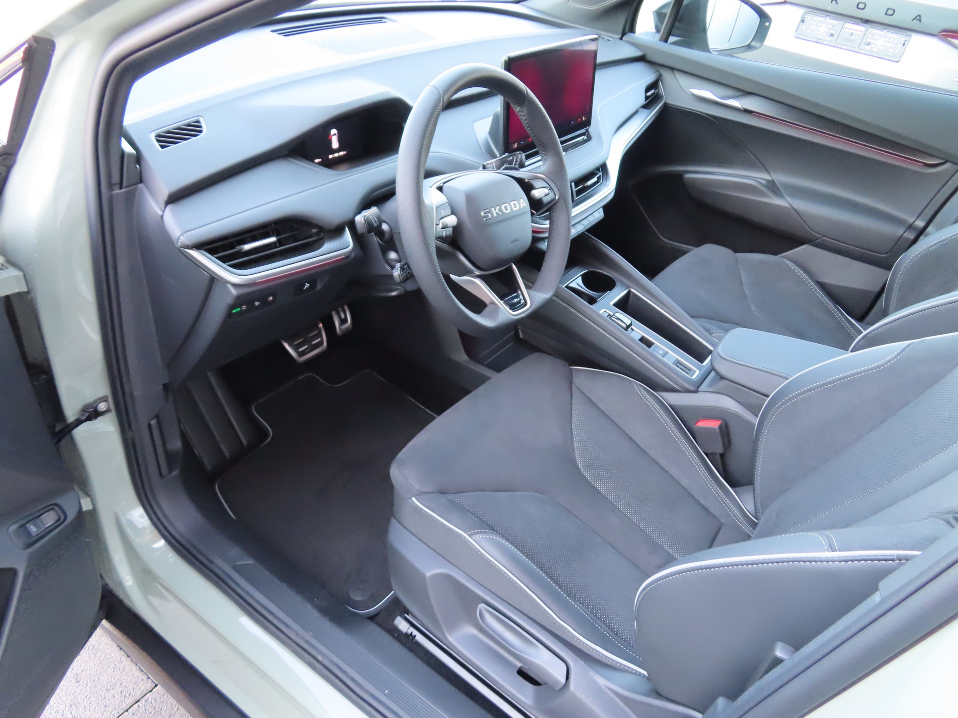 SKODA Elroq 85x Sportline 4x4-image-5