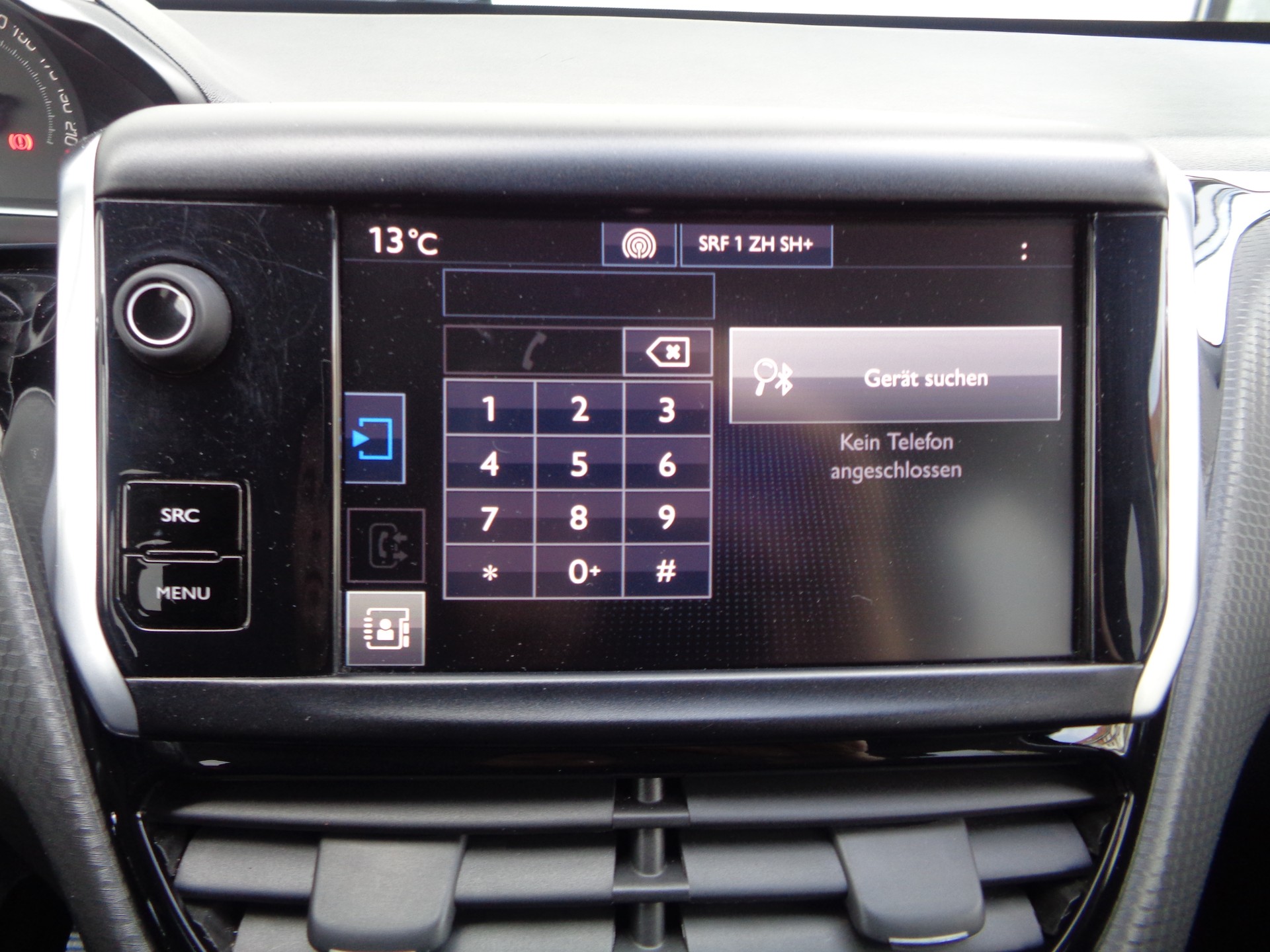 PEUGEOT 208 1.2 PureTech Style-image-15