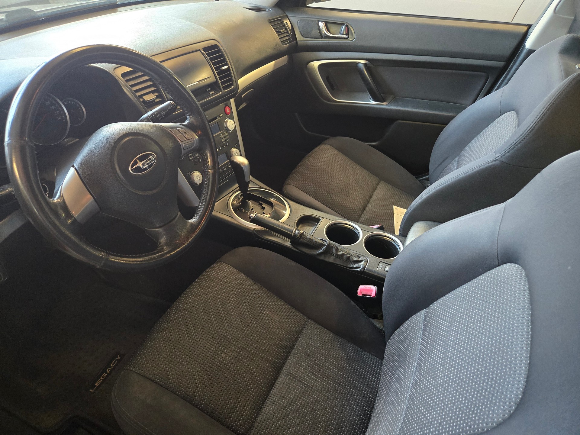 SUBARU Legacy 2.0R AWD Comfort-image-4