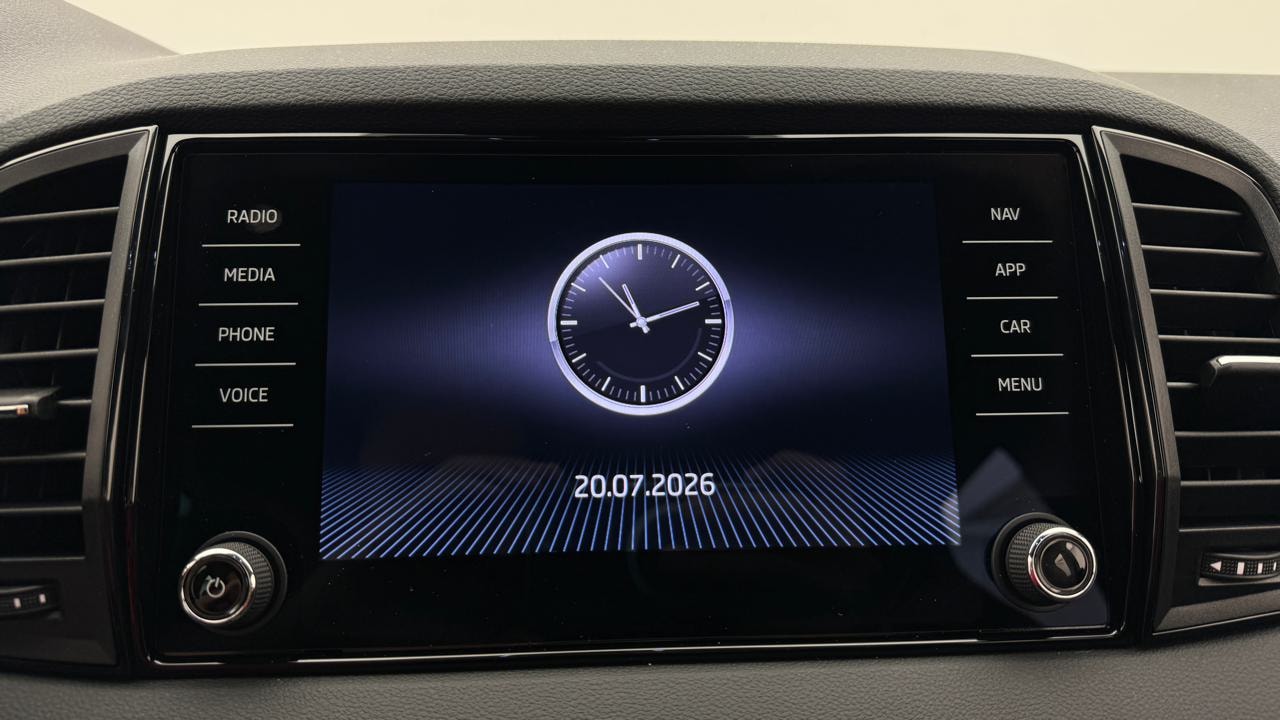 SKODA Karoq 2.0 TSI SportLine 4x4 DSG-image-7