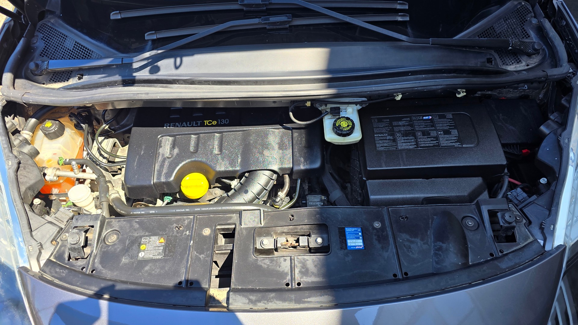 RENAULT Scénic 1.4 16V Turbo Bose-image-29