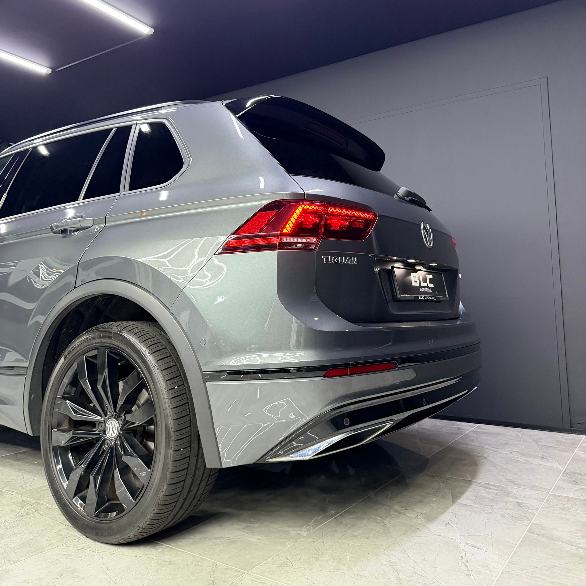 VW Tiguan 2.0 TDI SCR Highline 4Motion DSG-image-6