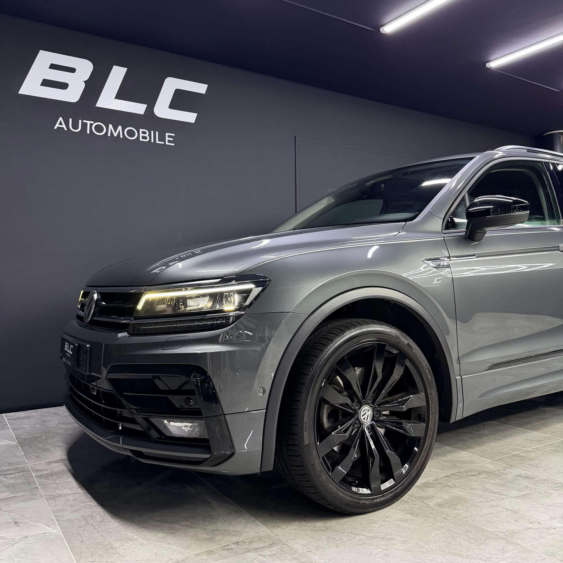 VW Tiguan 2.0 TDI SCR Highline 4Motion DSG-image-1