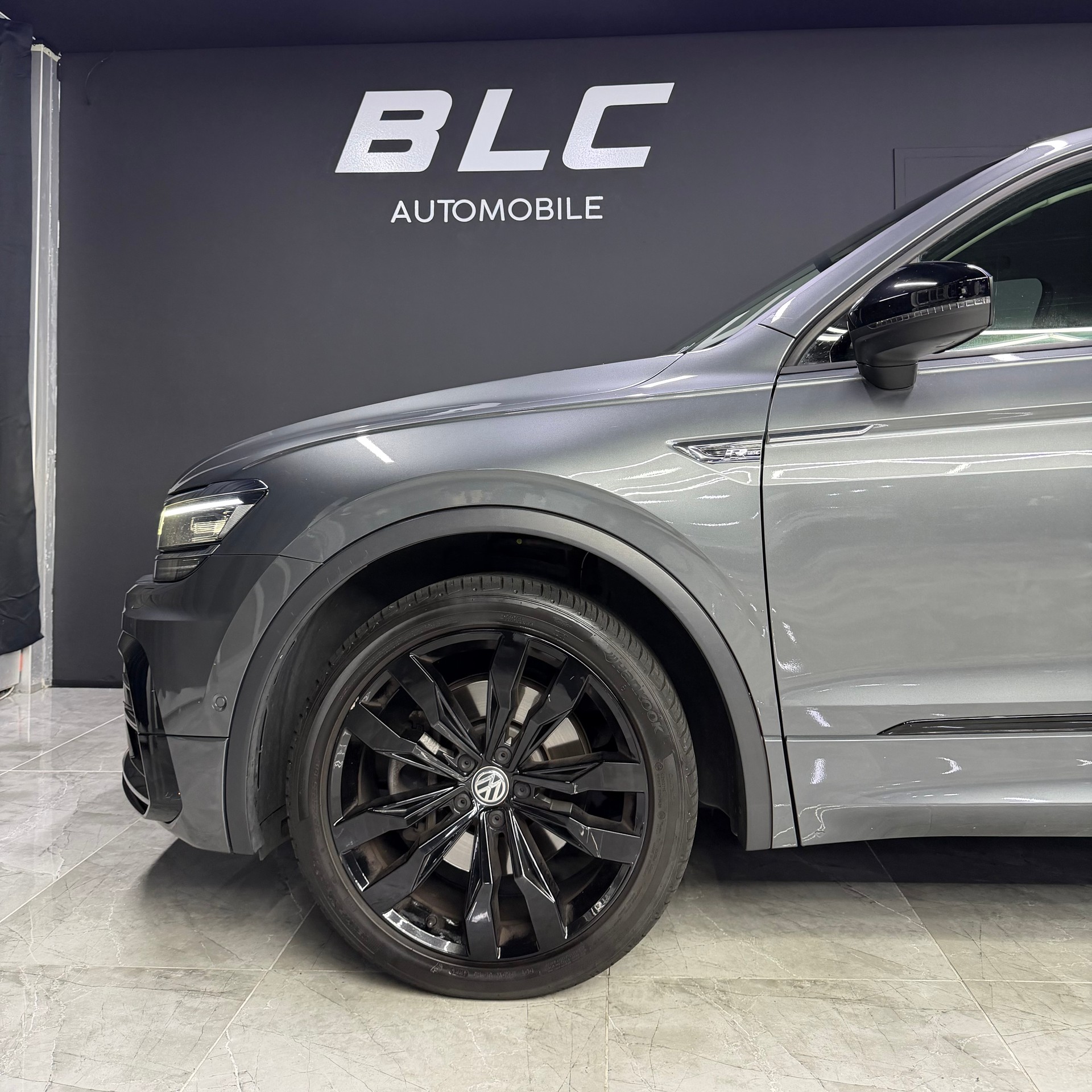VW Tiguan 2.0 TDI SCR Highline 4Motion DSG-image-3