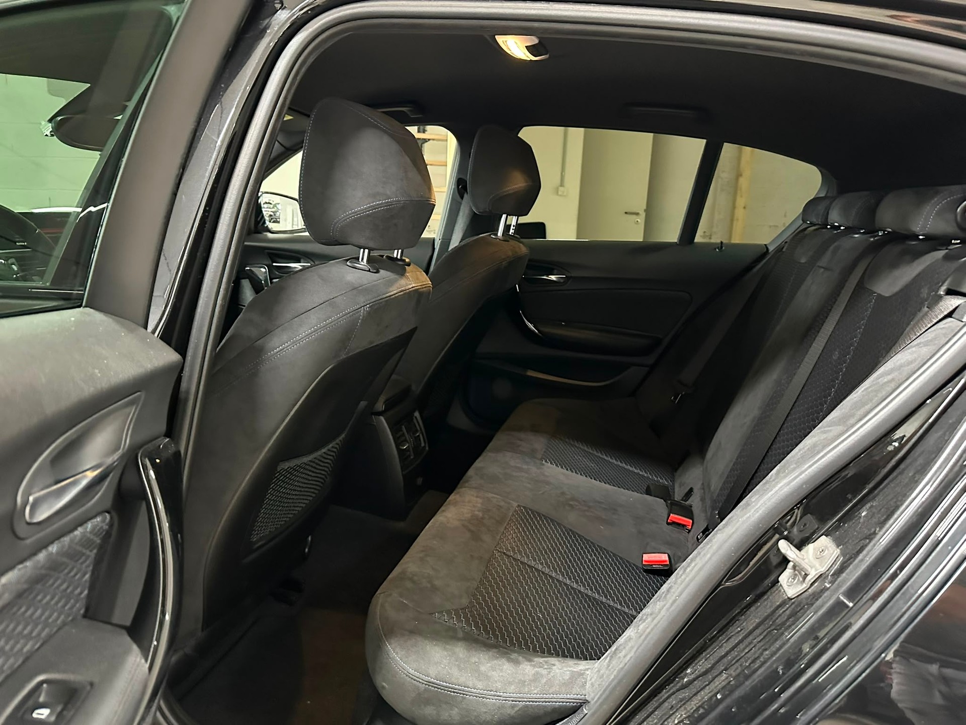 BMW 120d xDrive Steptronic-image-8