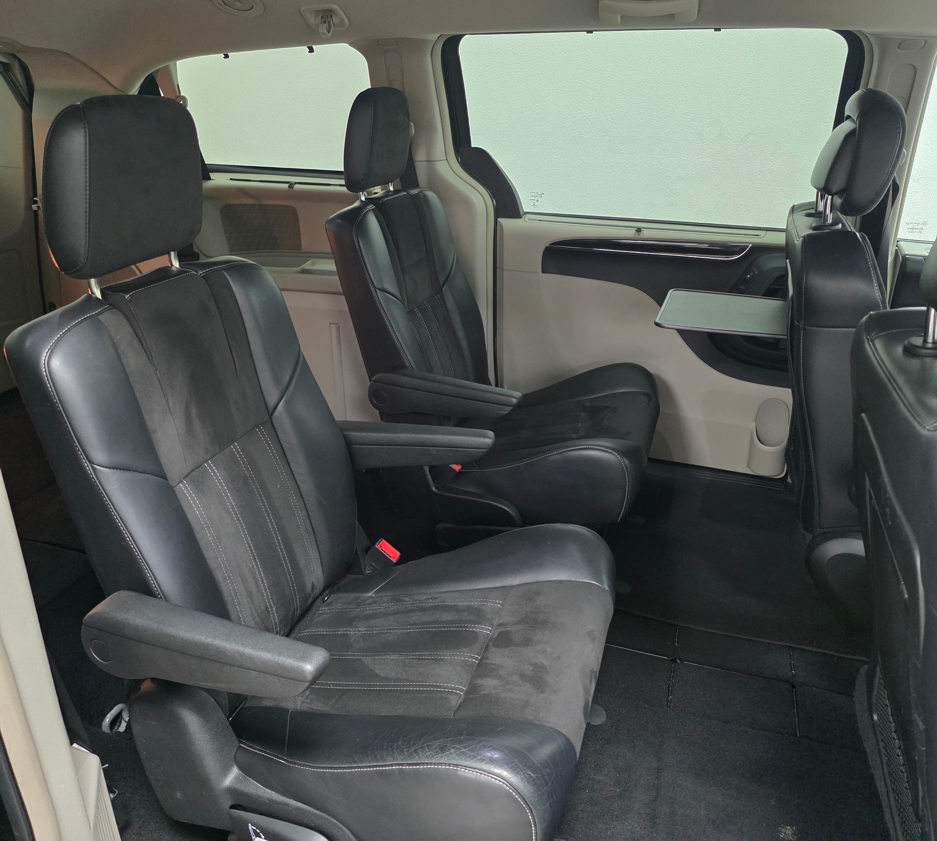LANCIA Voyager 3.6 V6 Gold Automatic-image-12