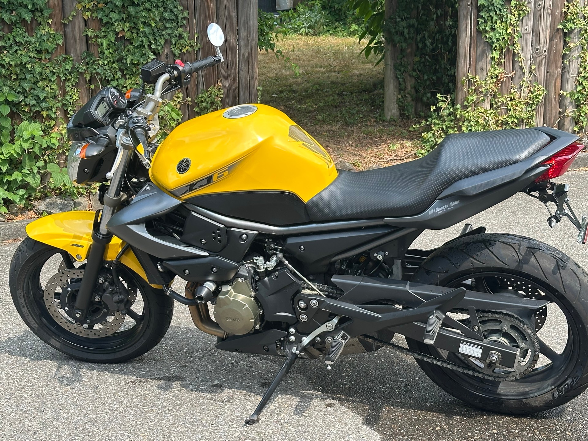 YAMAHA XJ 6 N ABS