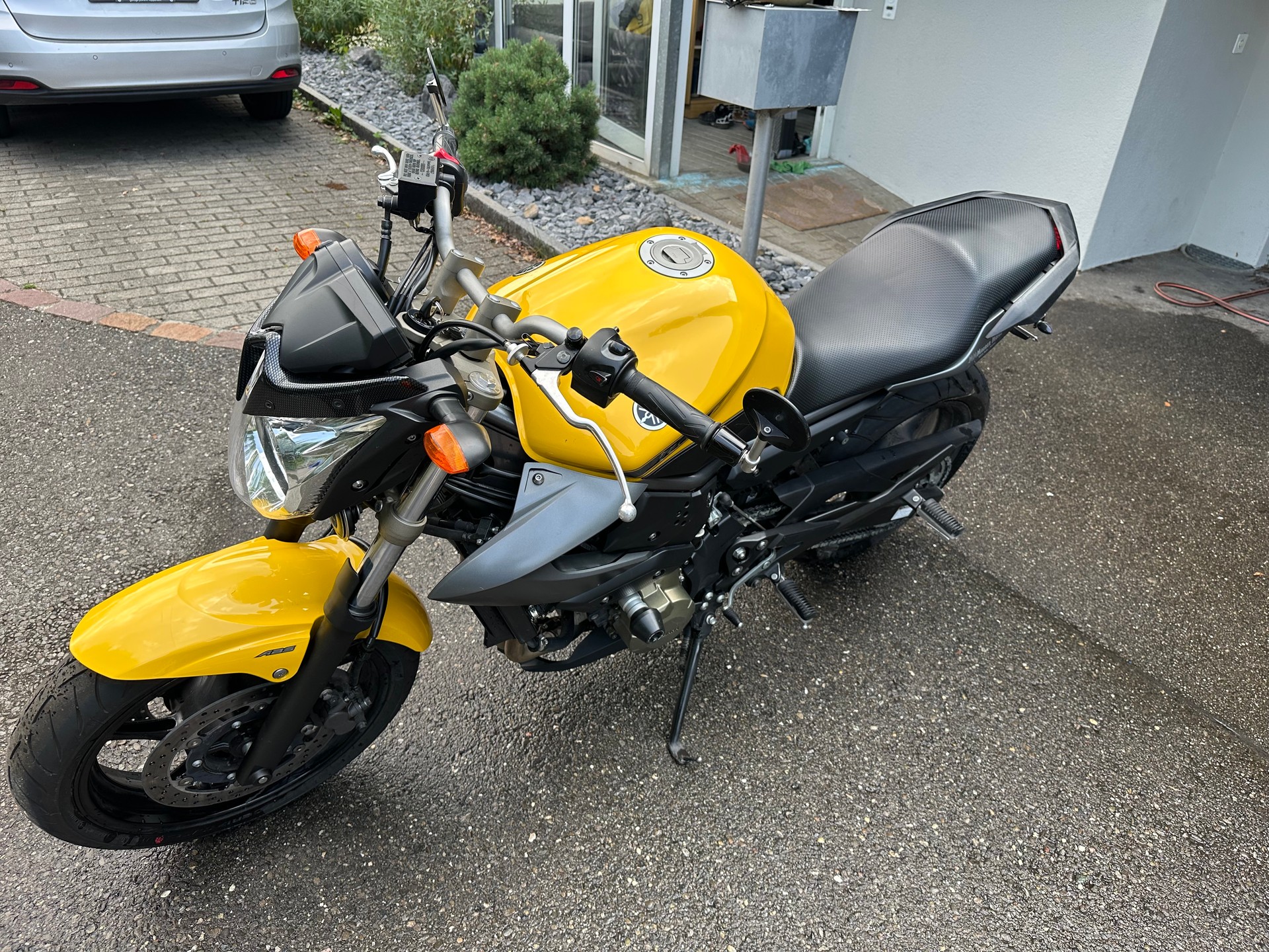 YAMAHA XJ 6 N ABS-image-5