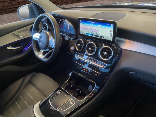 MERCEDES-BENZ GLC 300 d AMG Line 4Matic-image-14