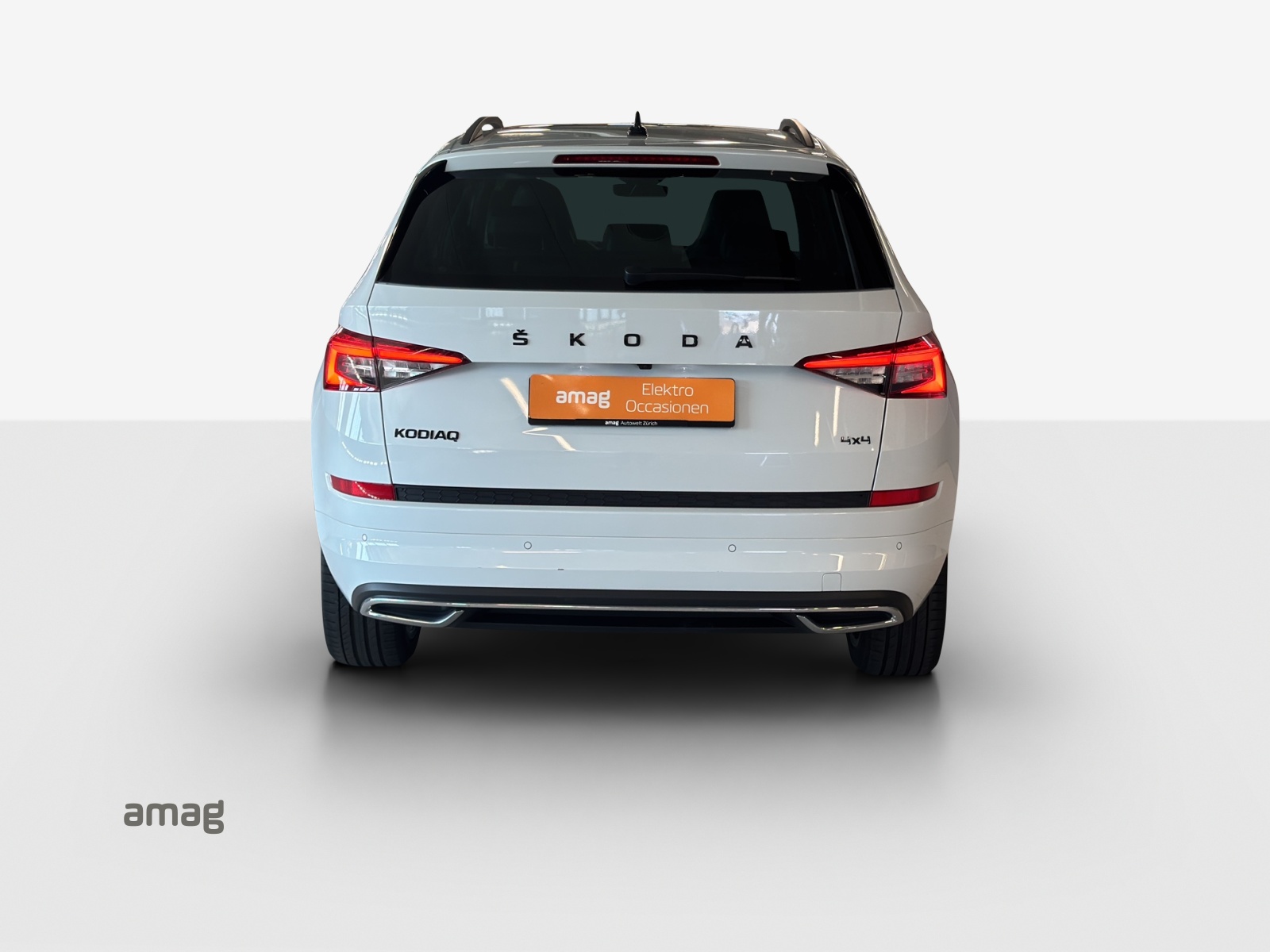 SKODA Kodiaq 2.0 TSI 4x4 Sport Line-image-3