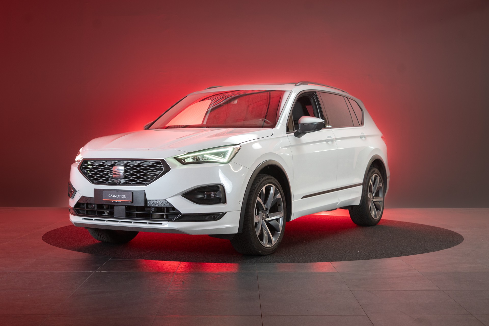 SEAT Tarraco 2.0 TSI FR 4Drive DSG / 7 Sitze / CH-Fahrzeug / Panorama-Schiebedach / 3 Zonen Klima-image-0