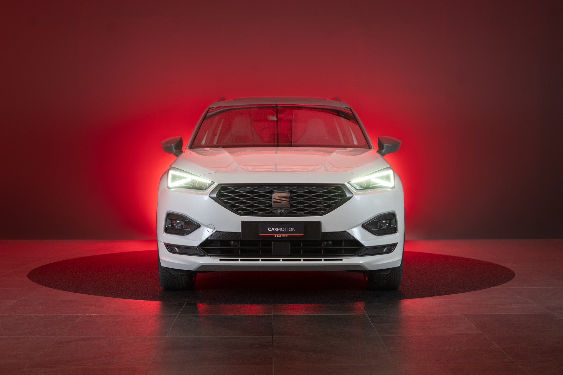 SEAT Tarraco 2.0 TSI FR 4Drive DSG / 7 Sitze / CH-Fahrzeug / Panorama-Schiebedach / 3 Zonen Klima-image-8