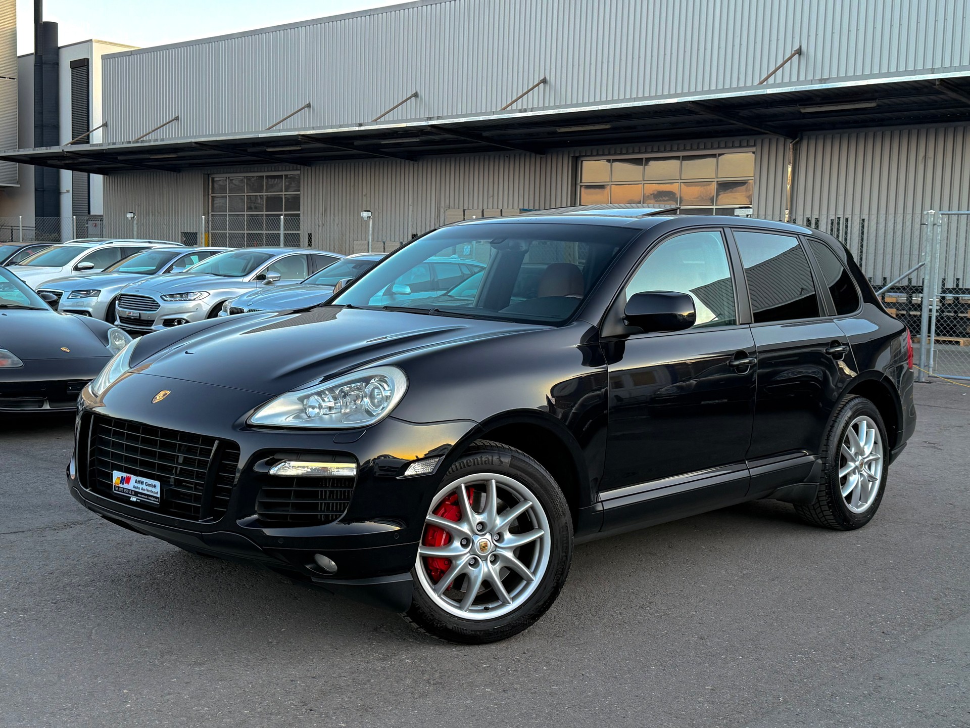 PORSCHE Cayenne Turbo / Frisch ab MFK / AHK 3500kg / 500PS / Schiebedach / Keyless Go-image-0