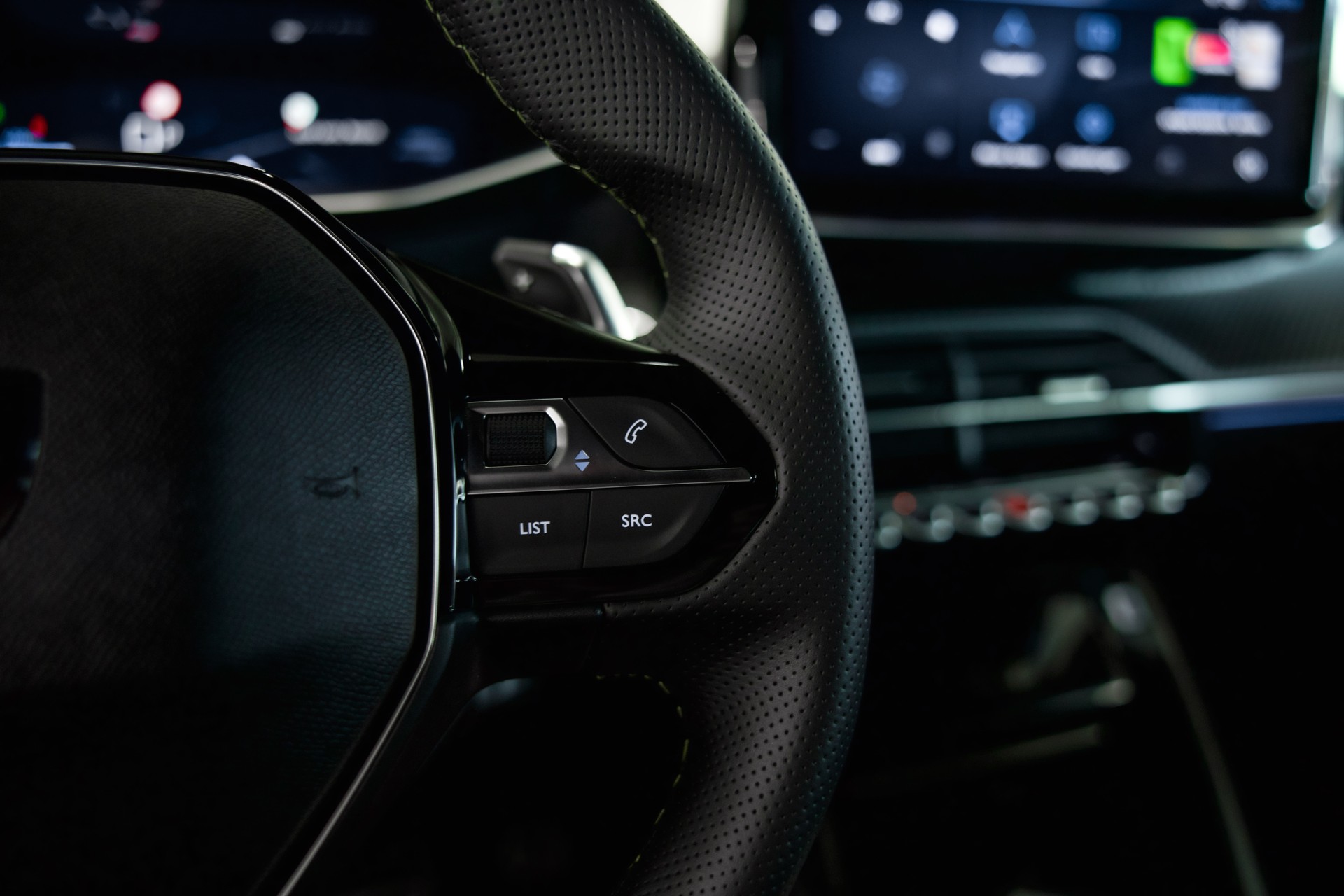 PEUGEOT 208 1.2 MHEV 110 GT-image-26