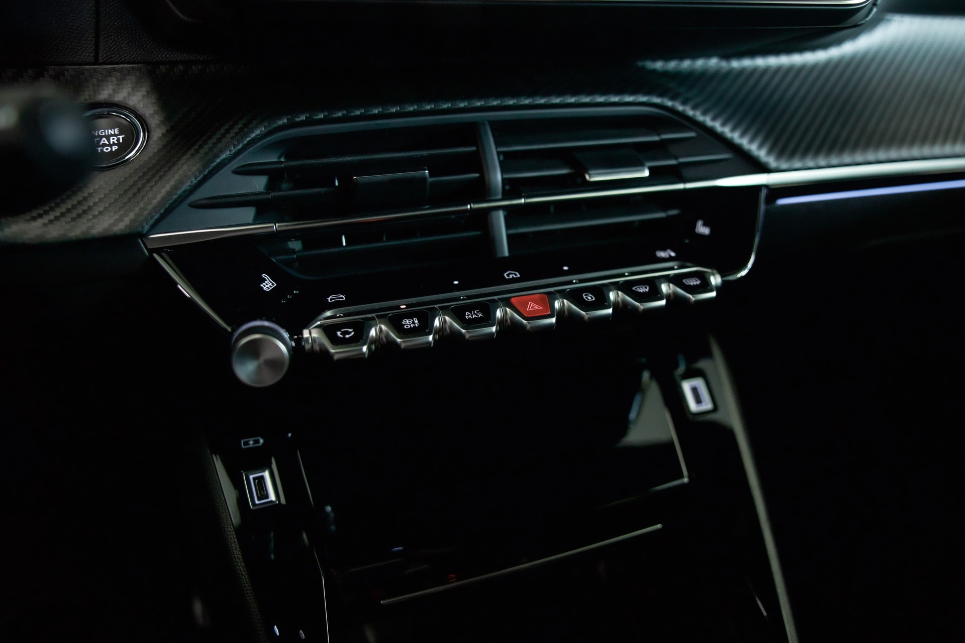 PEUGEOT 208 1.2 MHEV 110 GT-image-27
