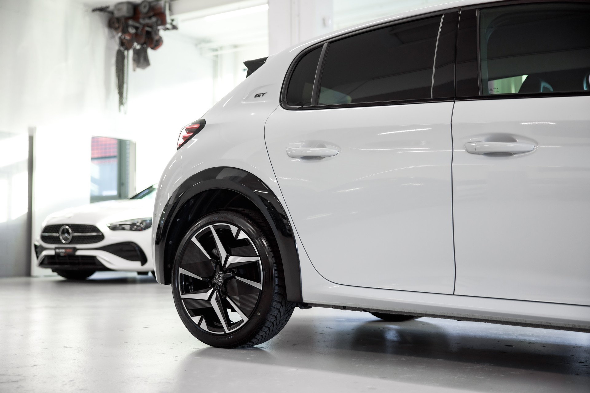 PEUGEOT 208 1.2 MHEV 110 GT-image-11