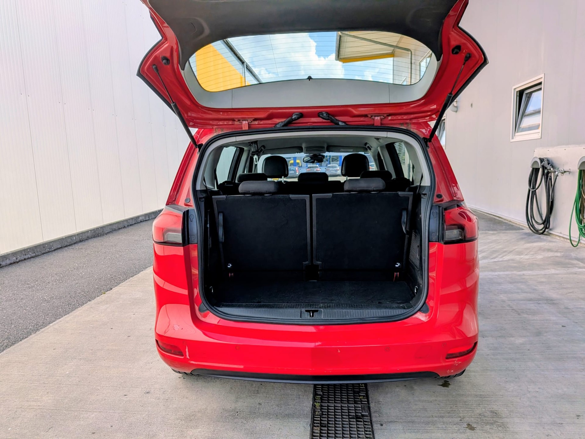 OPEL Zafira Tourer 1.6i 16V CNG Turbo Drive-image-6