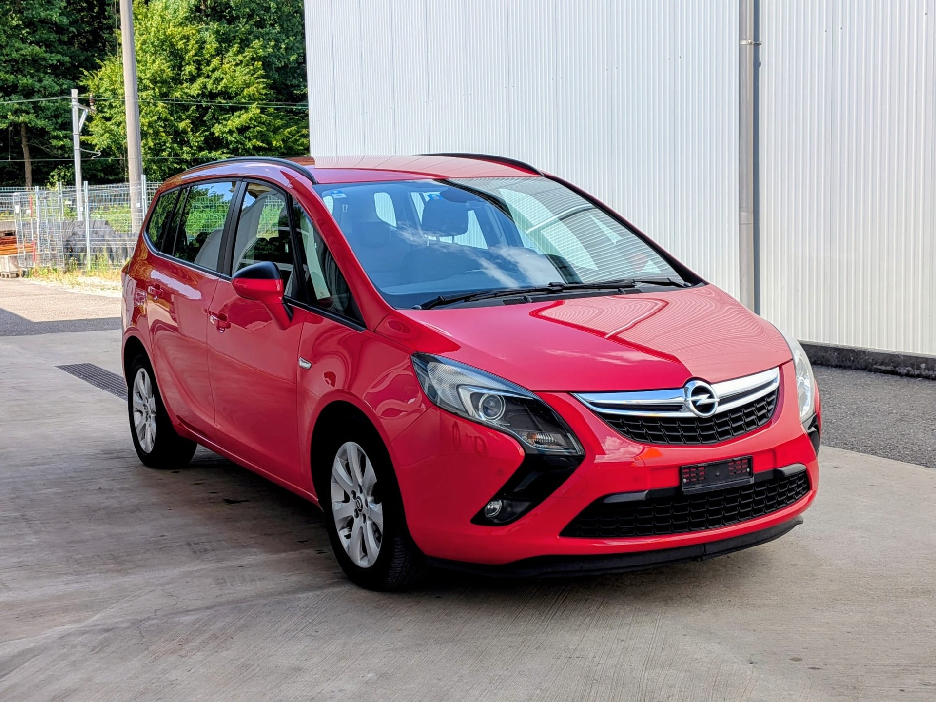 OPEL Zafira Tourer 1.6i 16V CNG Turbo Drive-image-2