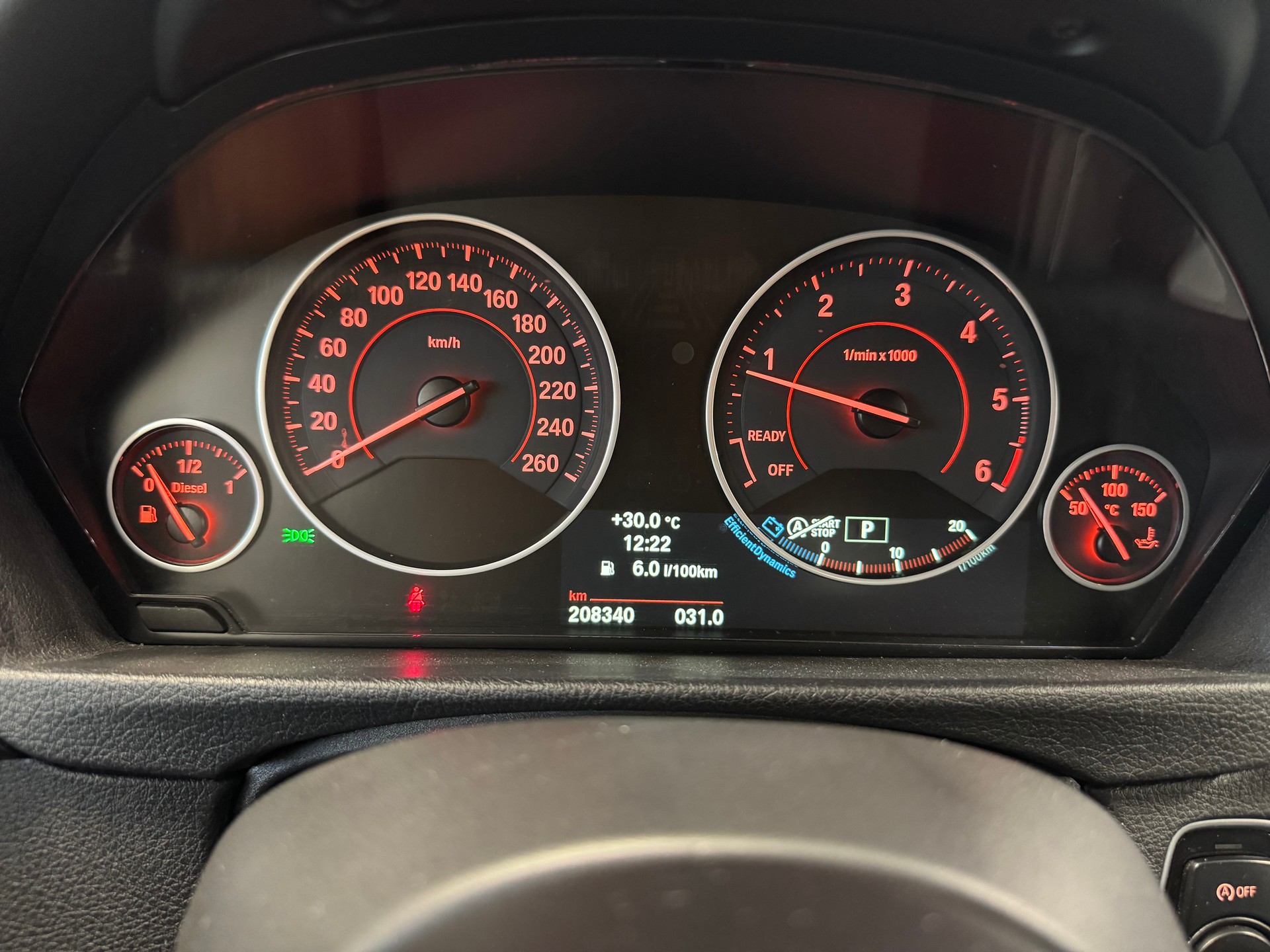 BMW 320d xDrive Steptronic-image-11