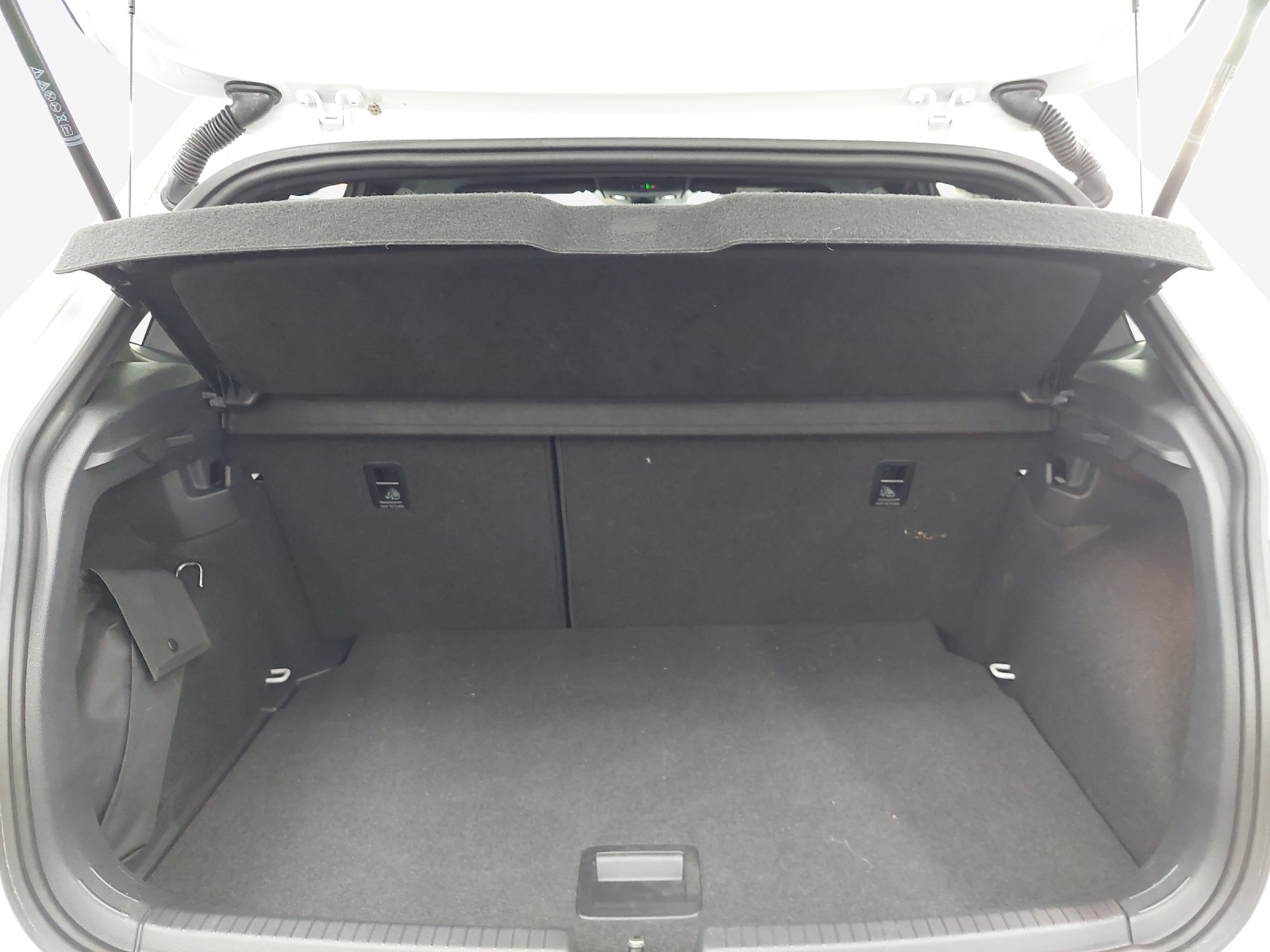 VW Polo 1.0 TSI R-Line DSG-image-12