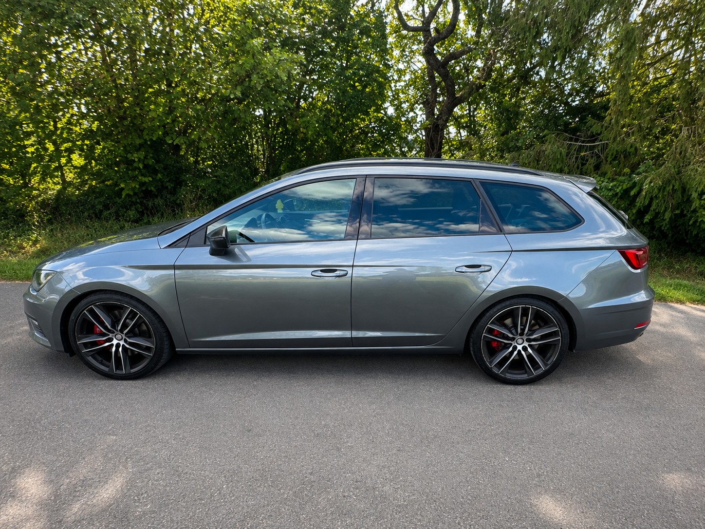 SEAT 2.0 TSI 300 Cupra 4Drive DSG-image-1