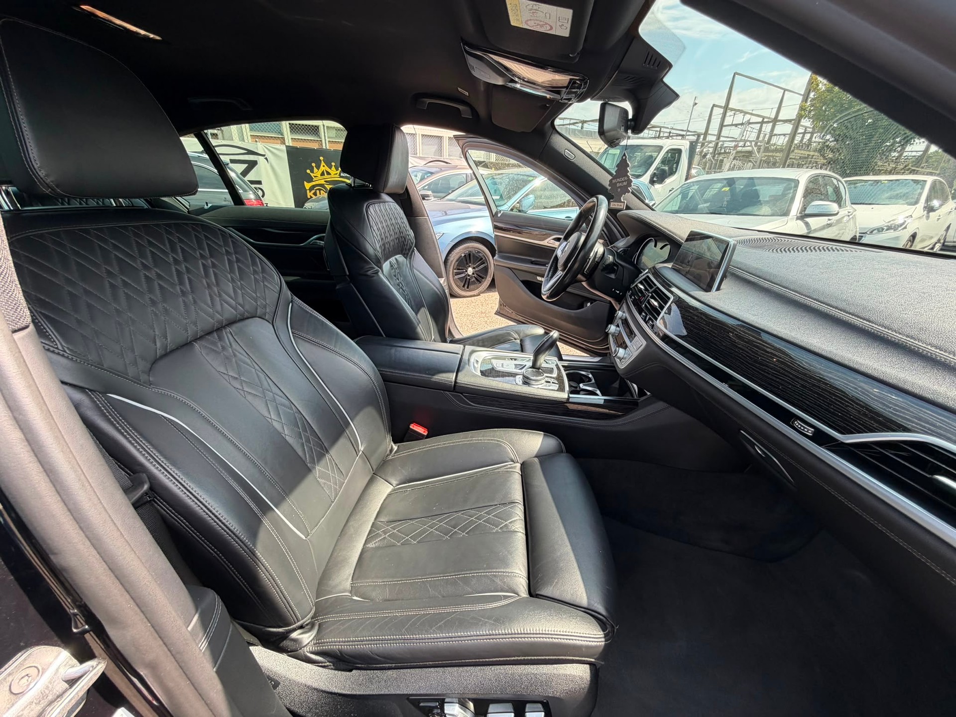 BMW 730d xDrive M-PACK Steptronic-image-18