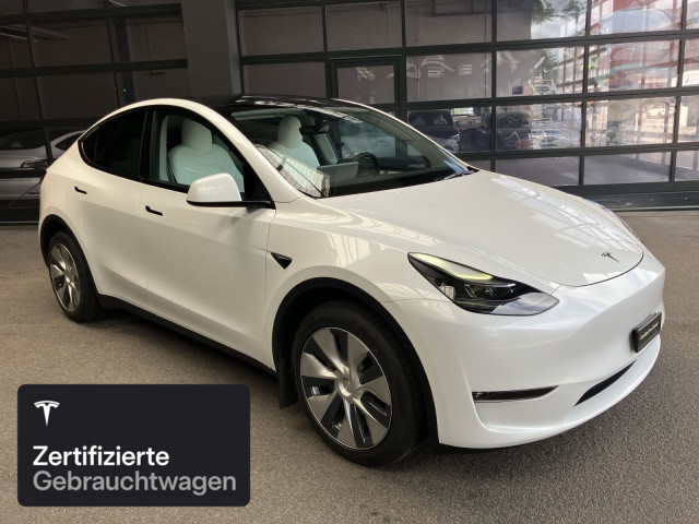 TESLA Model Y Long Range AWD-image-11