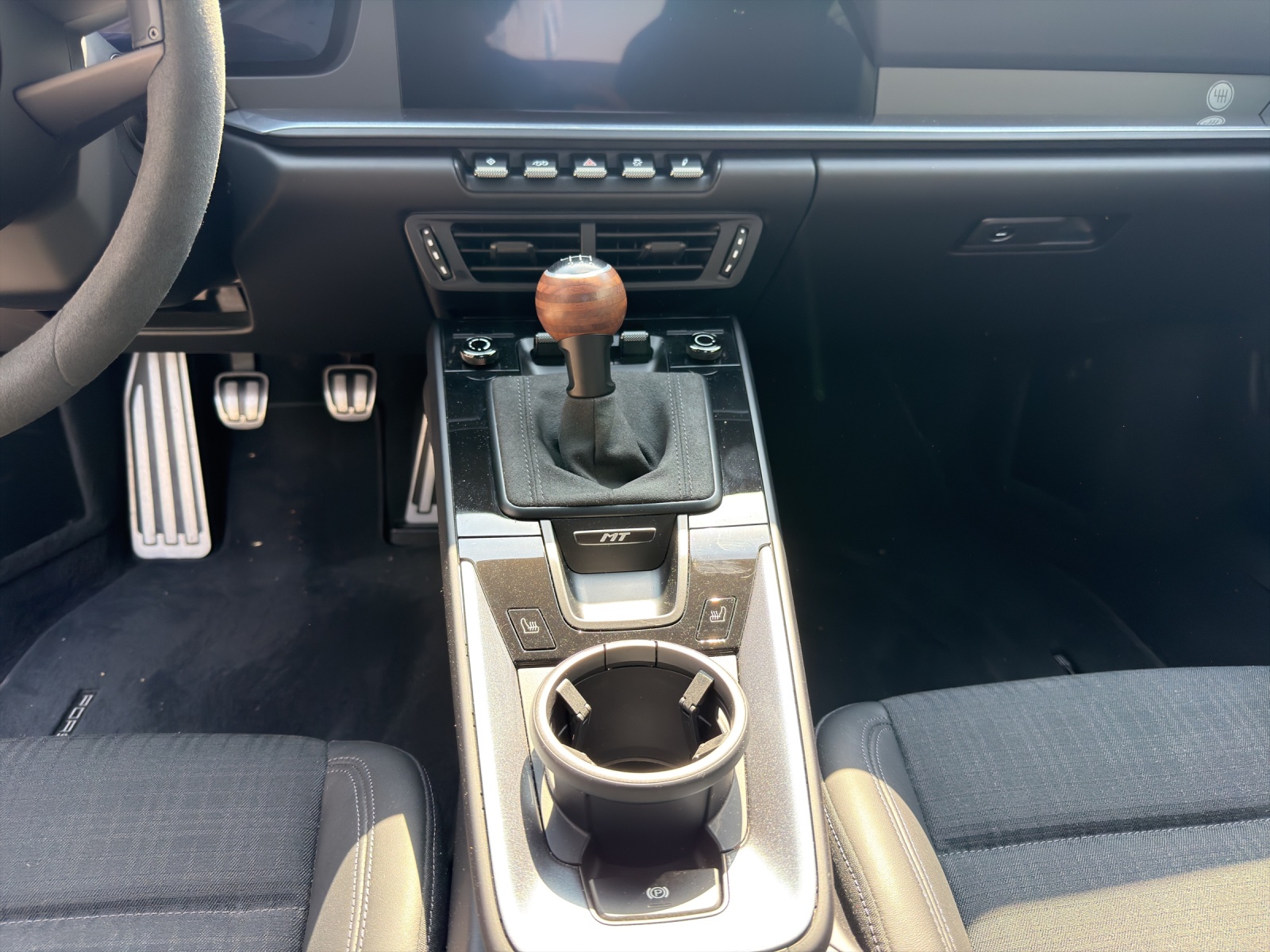 PORSCHE 911 Carrera T-image-15