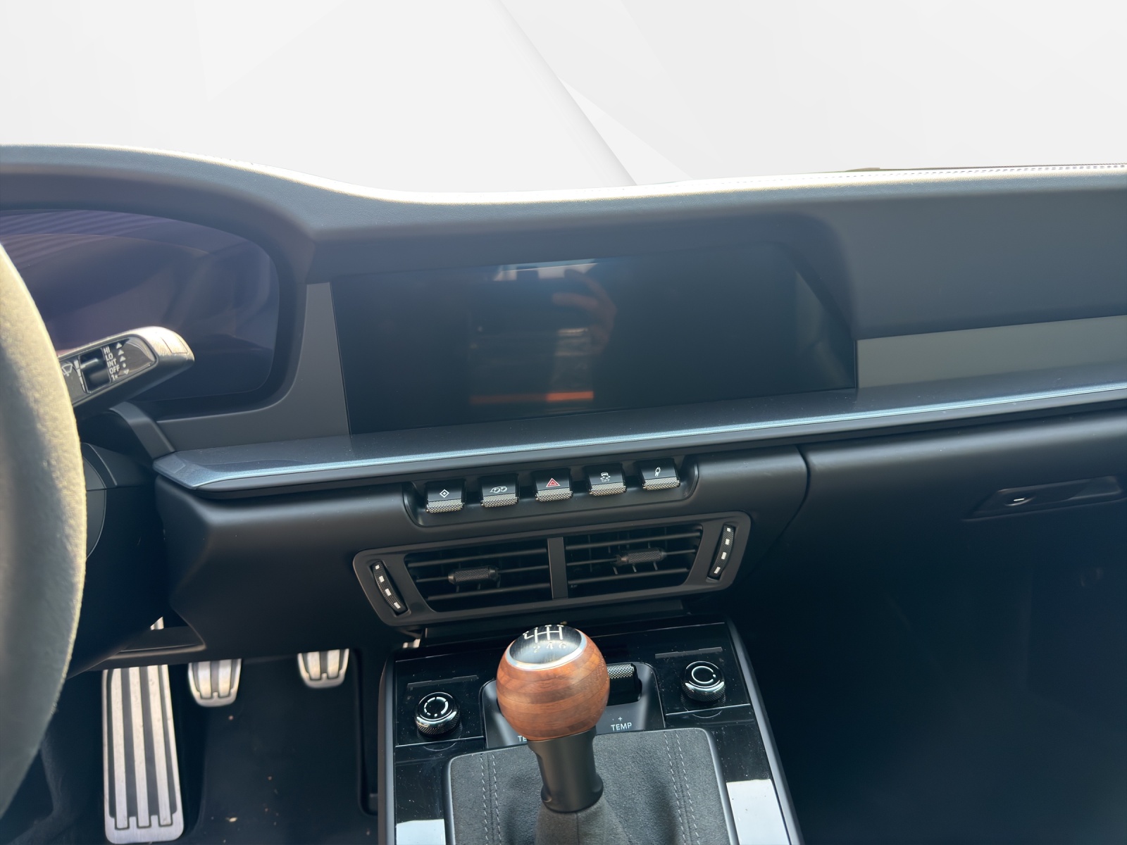 PORSCHE 911 Carrera T-image-16