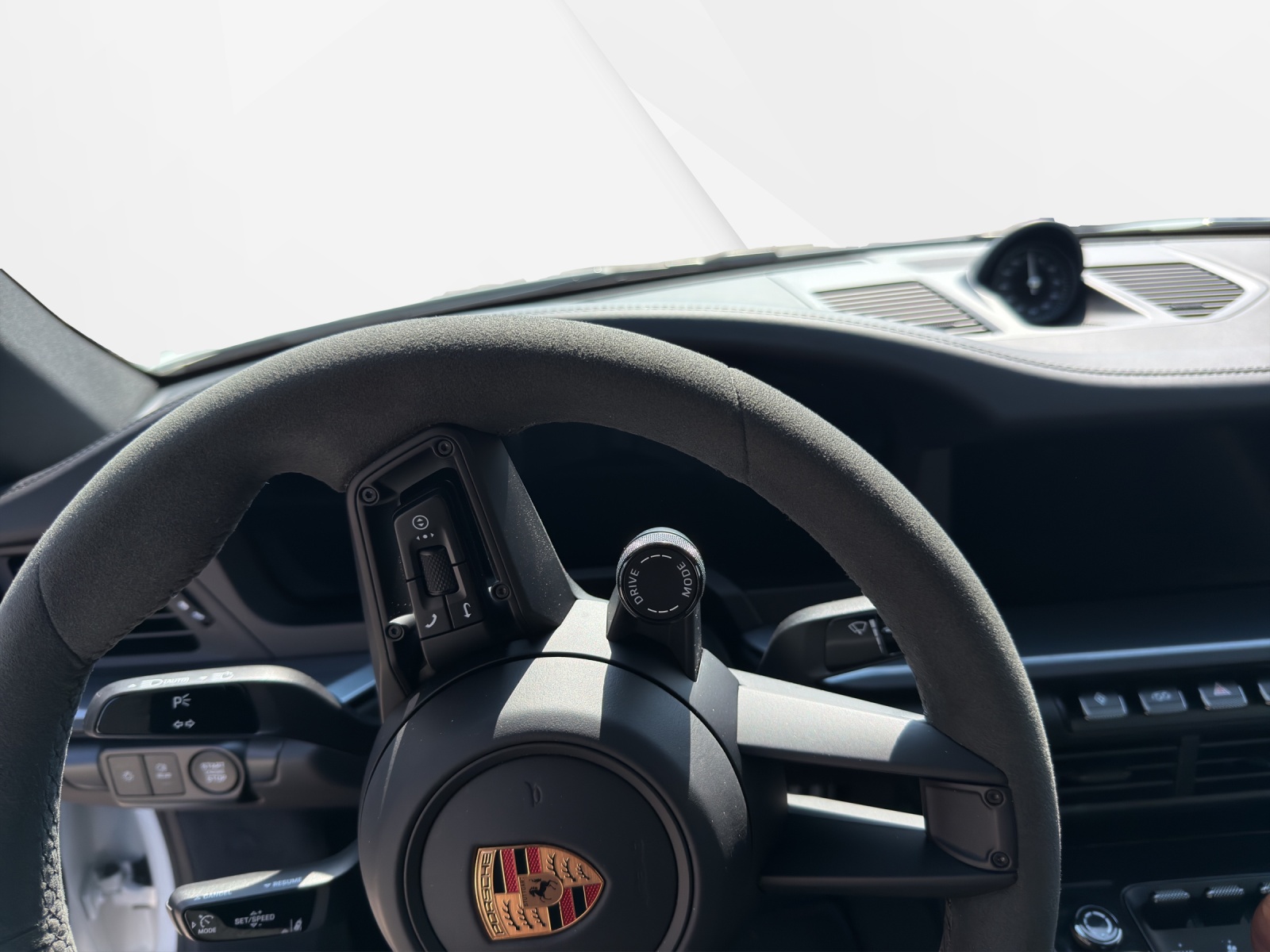 PORSCHE 911 Carrera T-image-14