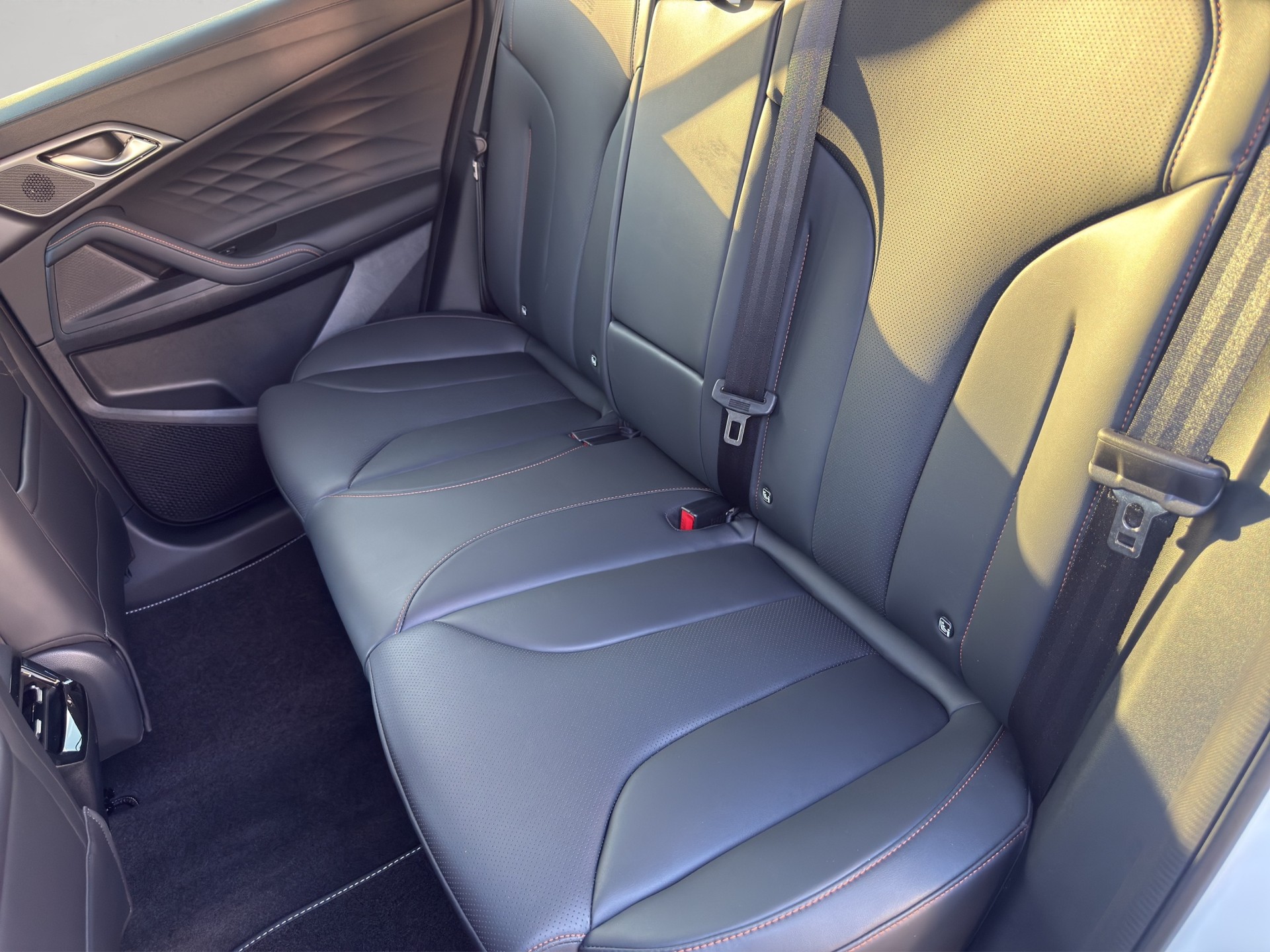 MG HS 1.5 T HEV Luxury-image-7