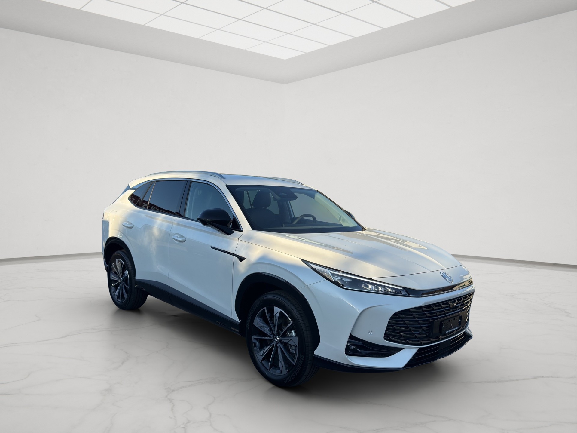 MG HS 1.5 T HEV Luxury-image-8