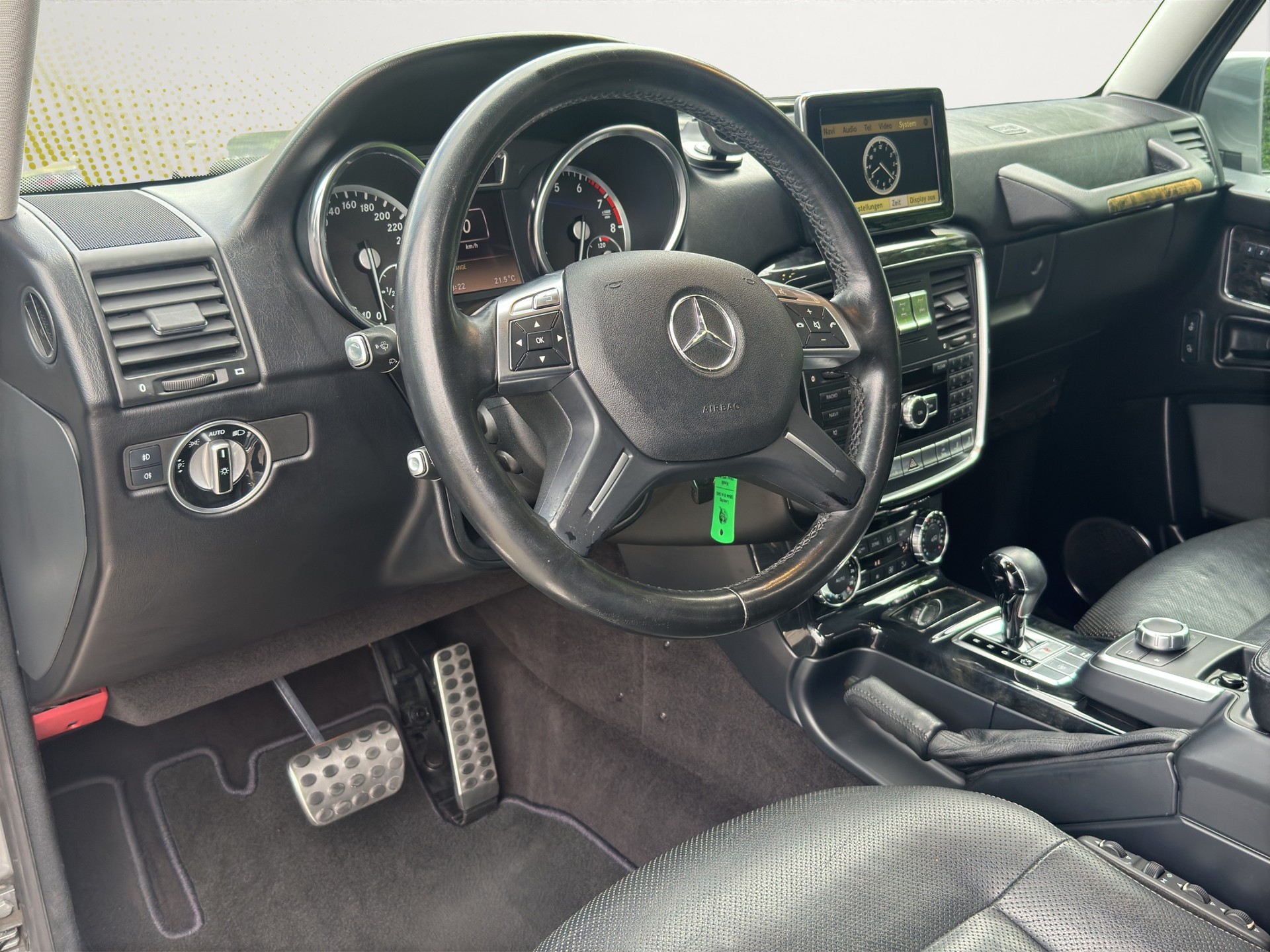 MERCEDES-BENZ G 500 (CH) Lang AHK / Sport Paket / Distronic Plus-image-11