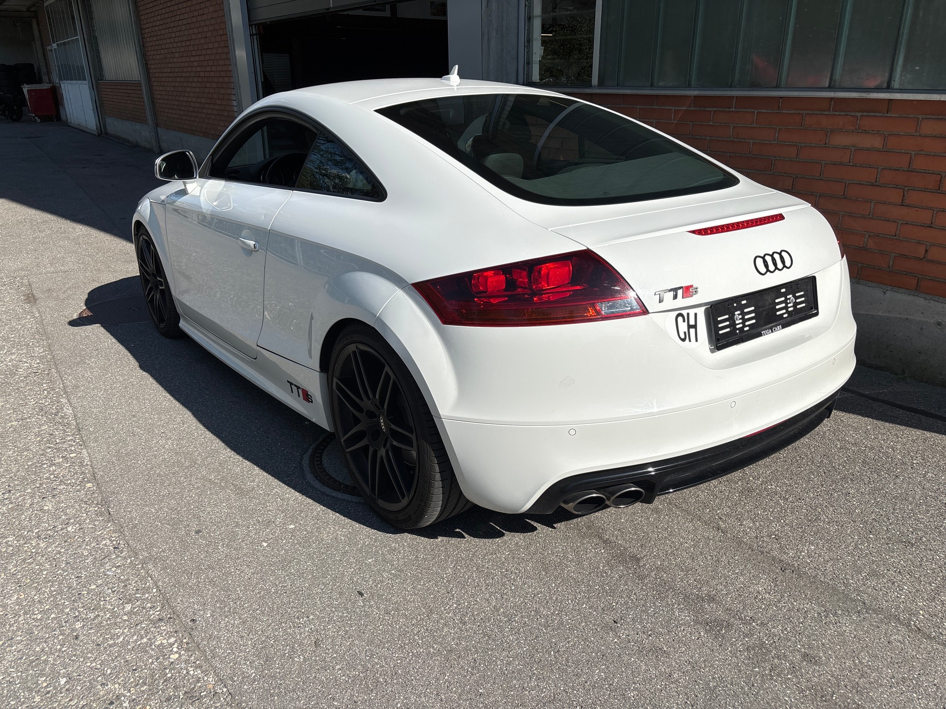 AUDI TTS Coupé 2.0 TFSI quattro S-tronic-image-1