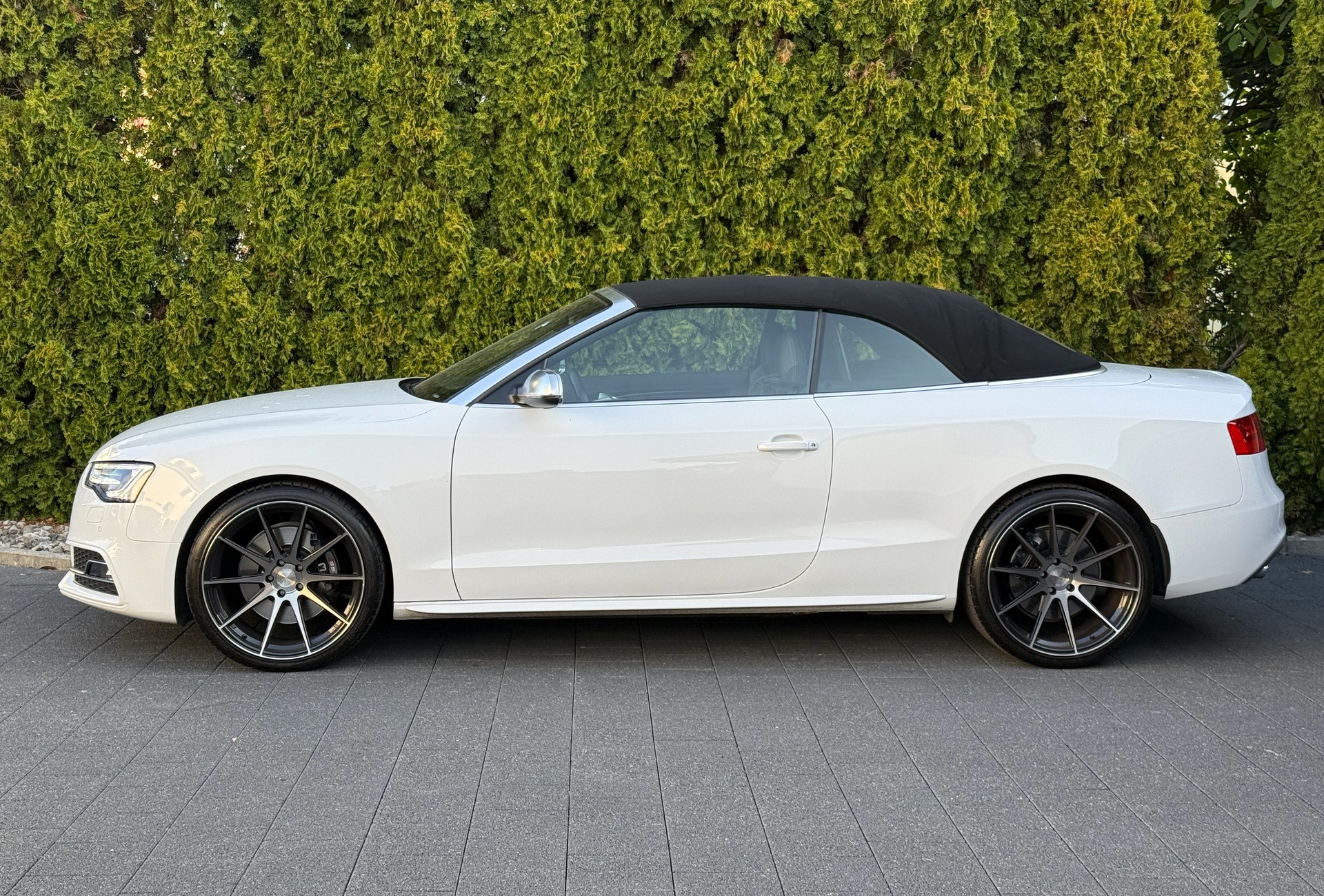 AUDI S5 Cabrio 3.0 TFSI quattro S-tronic / Liebhaberfahrzeug-image-8