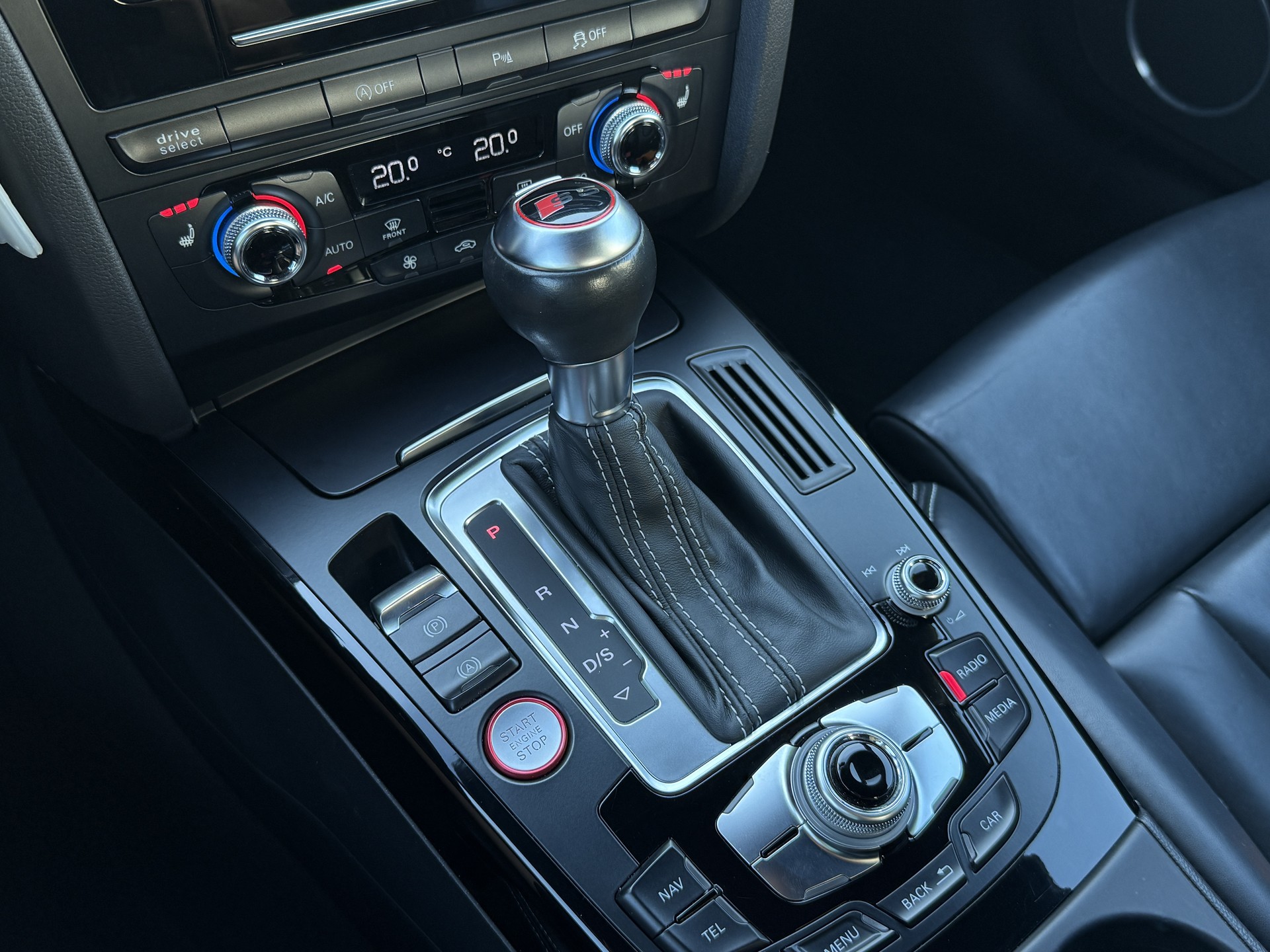 AUDI S5 Cabrio 3.0 TFSI quattro S-tronic / Liebhaberfahrzeug-image-25