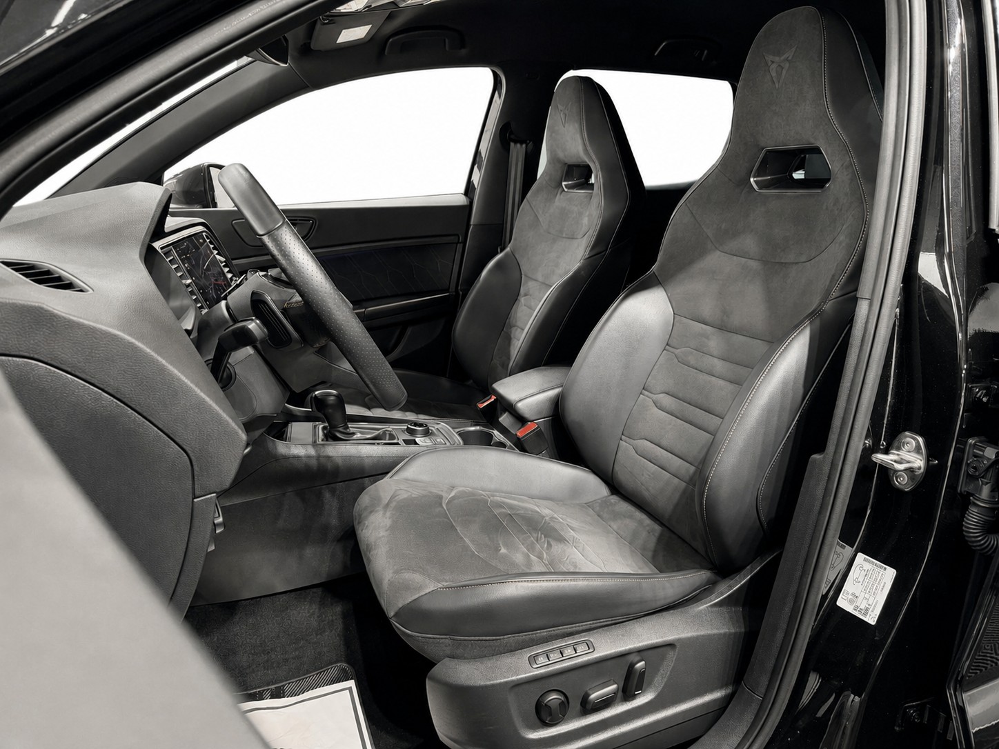 CUPRA Ateca 2.0TSI VZ 4Drive DSG-image-10