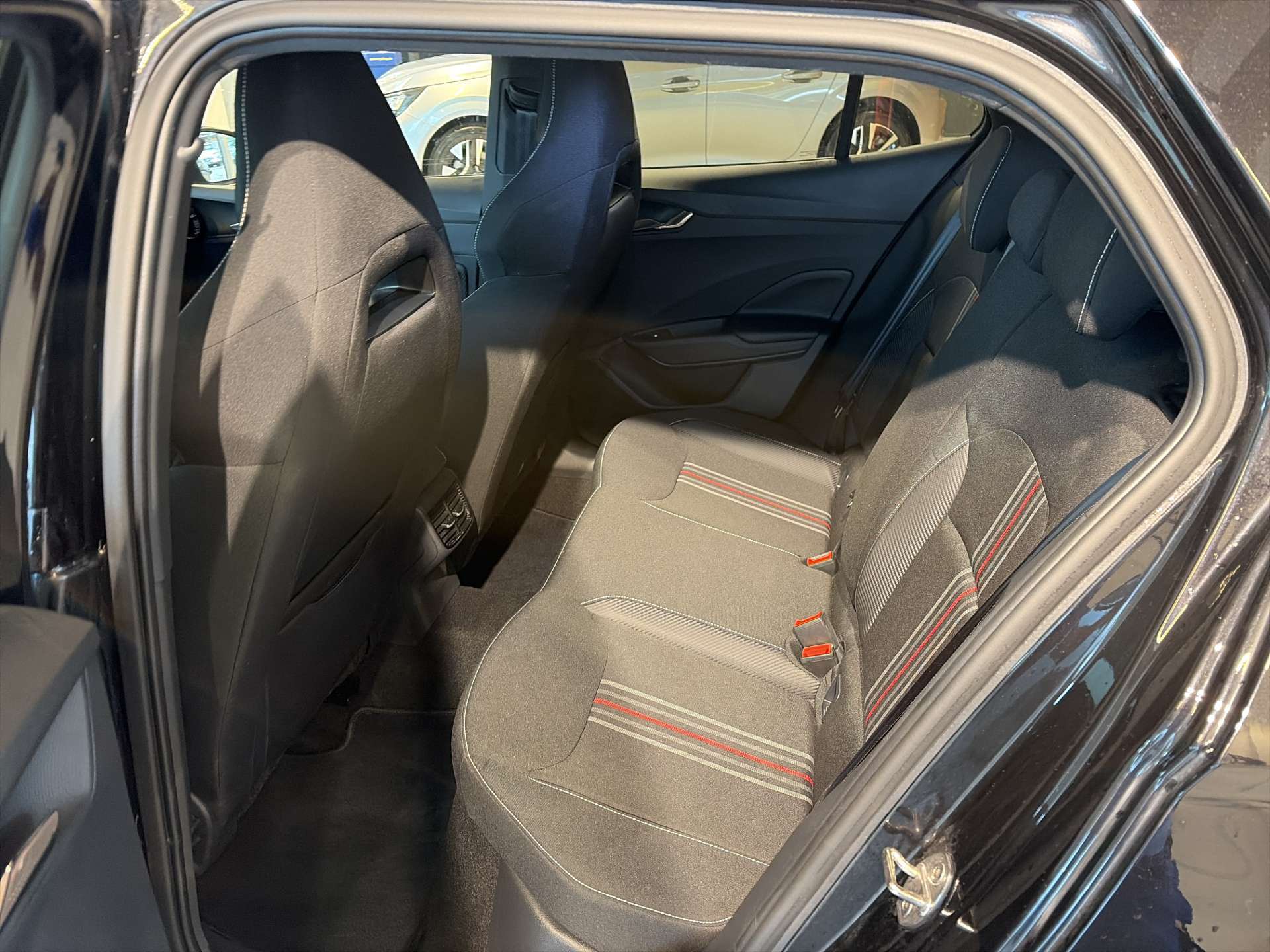 SKODA Fabia 1.5 TSI Monte Carlo DSG-image-6