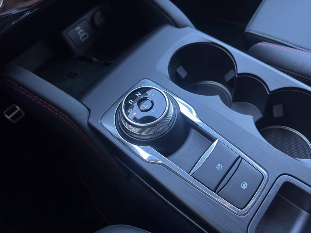 FORD Kuga 2.5 Plug-in Hybrid ST-Line X-image-15