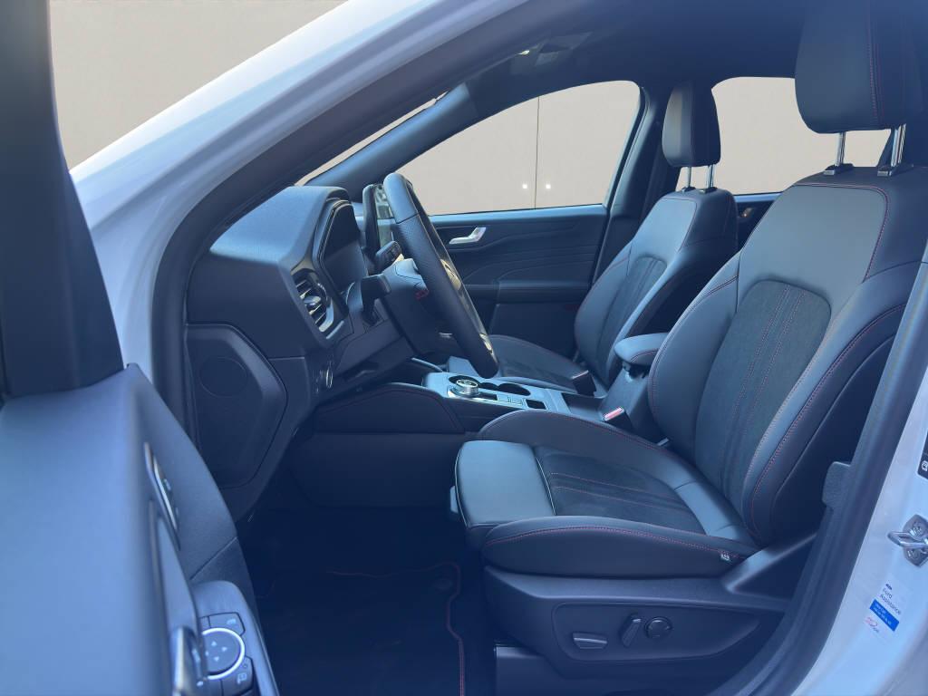 FORD Kuga 2.5 Plug-in Hybrid ST-Line X-image-17
