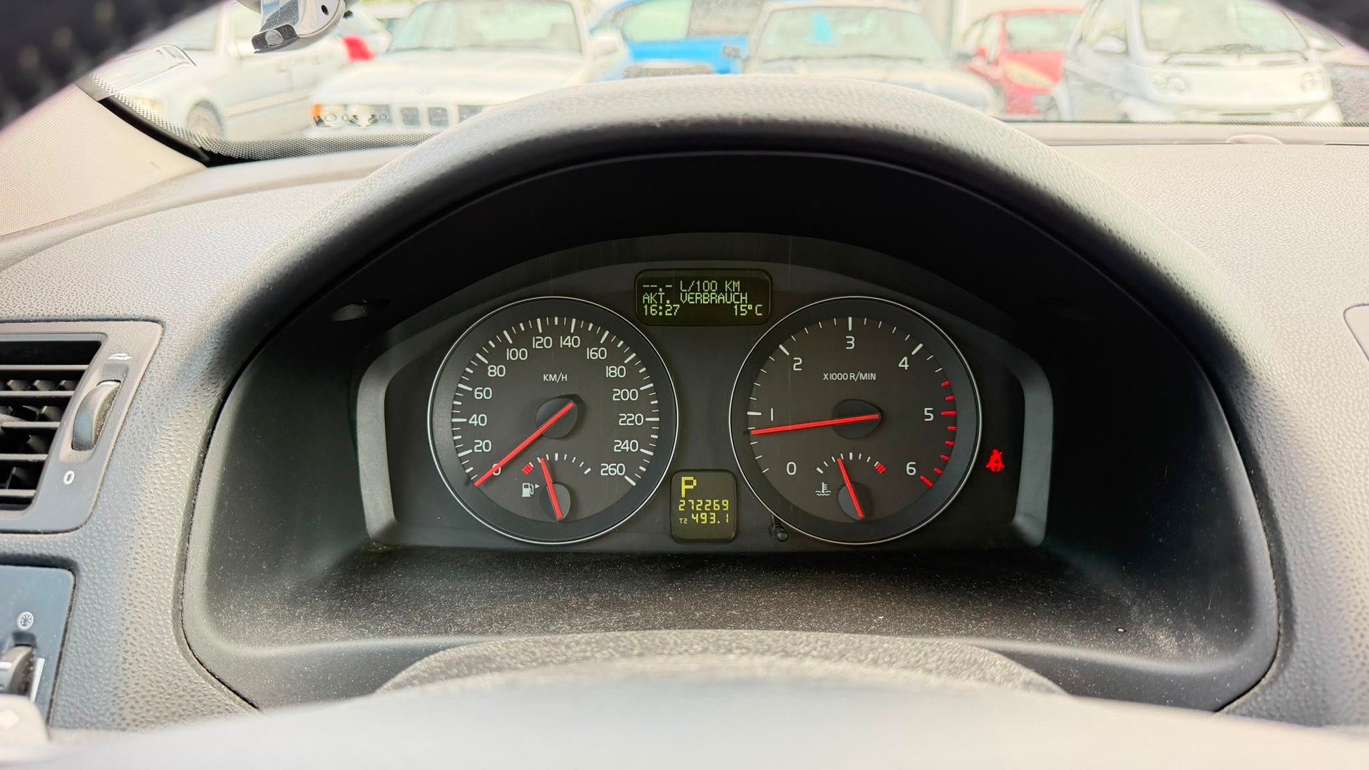 VOLVO V50 D3 Momentum Geartronic-image-8