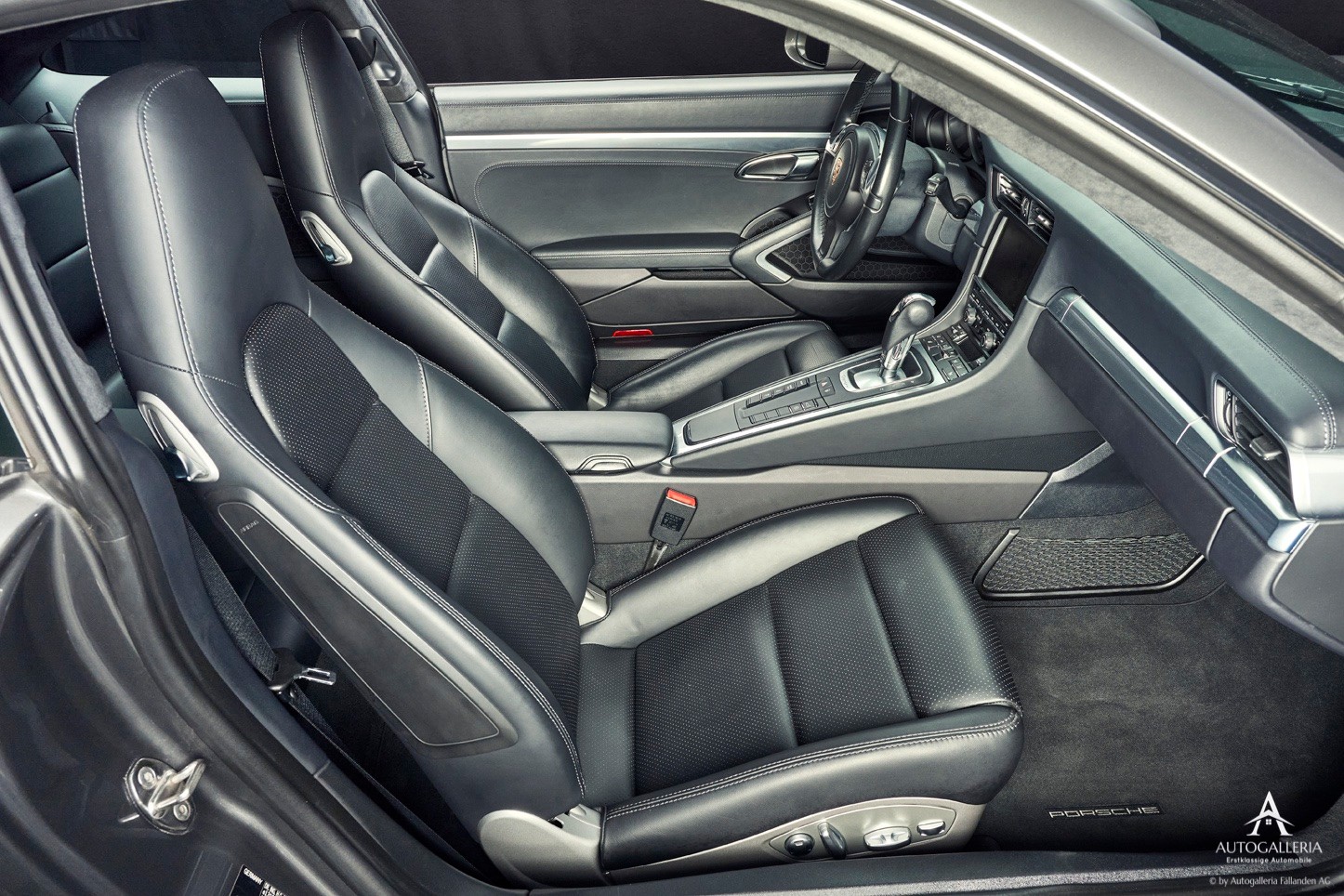 PORSCHE 911 Carrera 4S PDK-image-9
