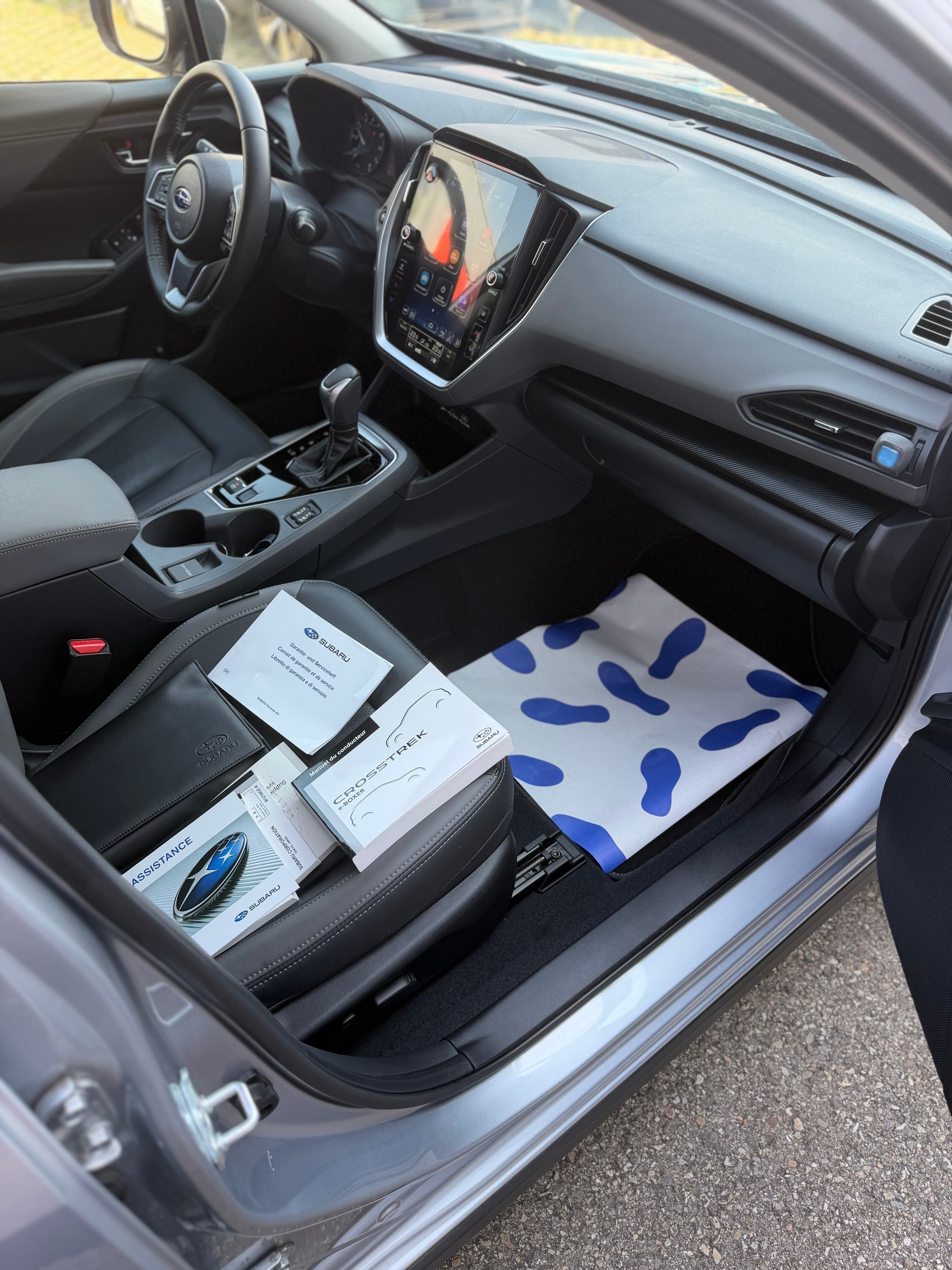 SUBARU Crosstrek 2.0 e-Boxer Luxury AWD Lineartronic-image-13